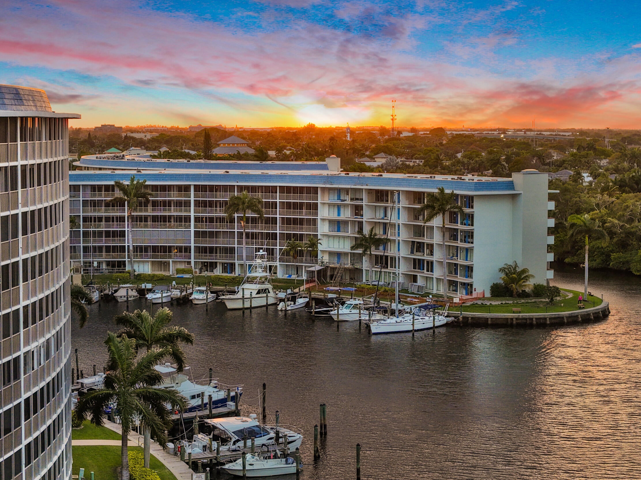 3BR – Condominium at 1537 E Hillsboro Boulevard #341