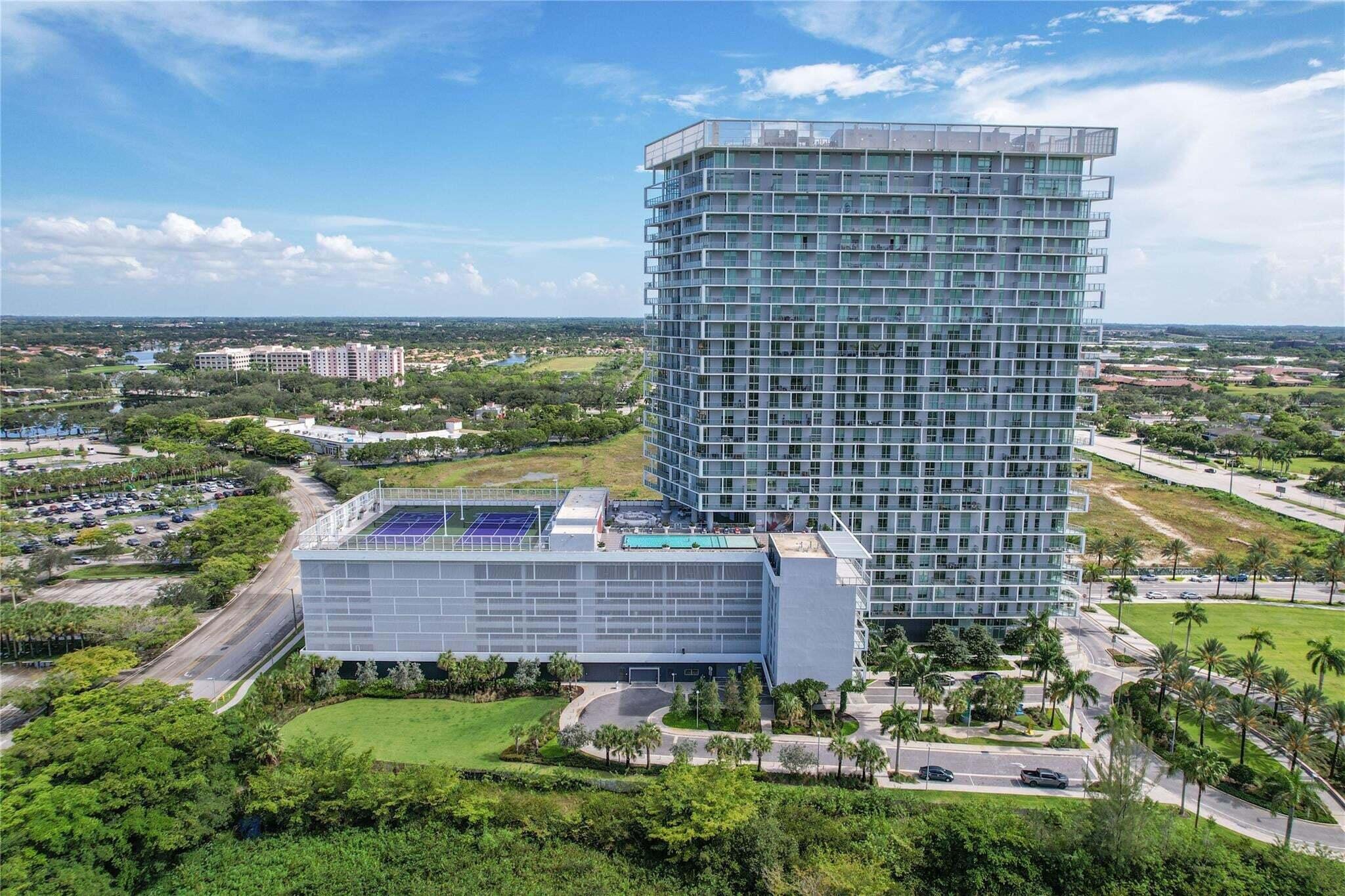 3BR – Condominium at 2000 Metropica Way #1509
