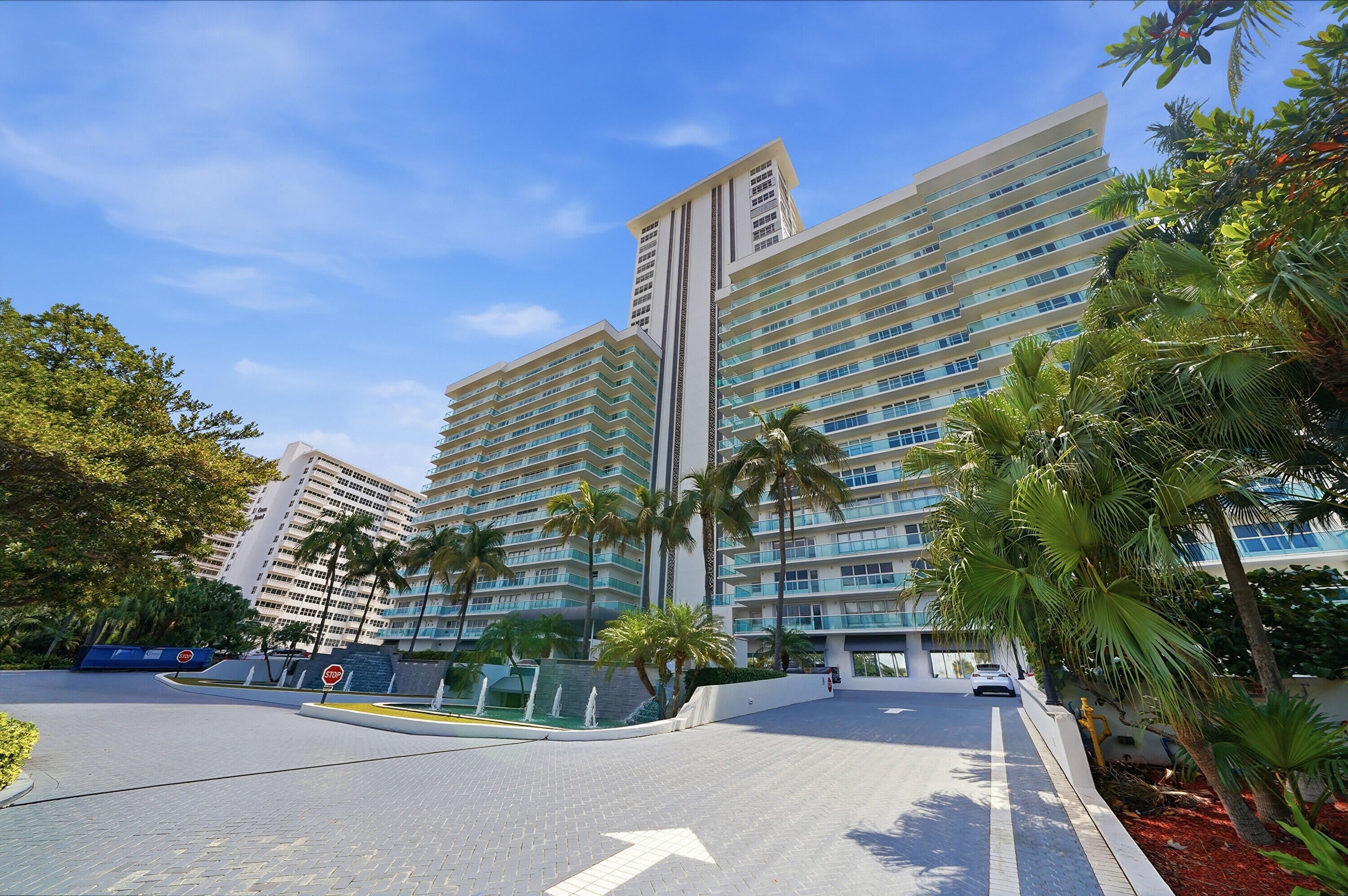 2BR – Condominium at 3900 Galt Ocean Drive #1116
