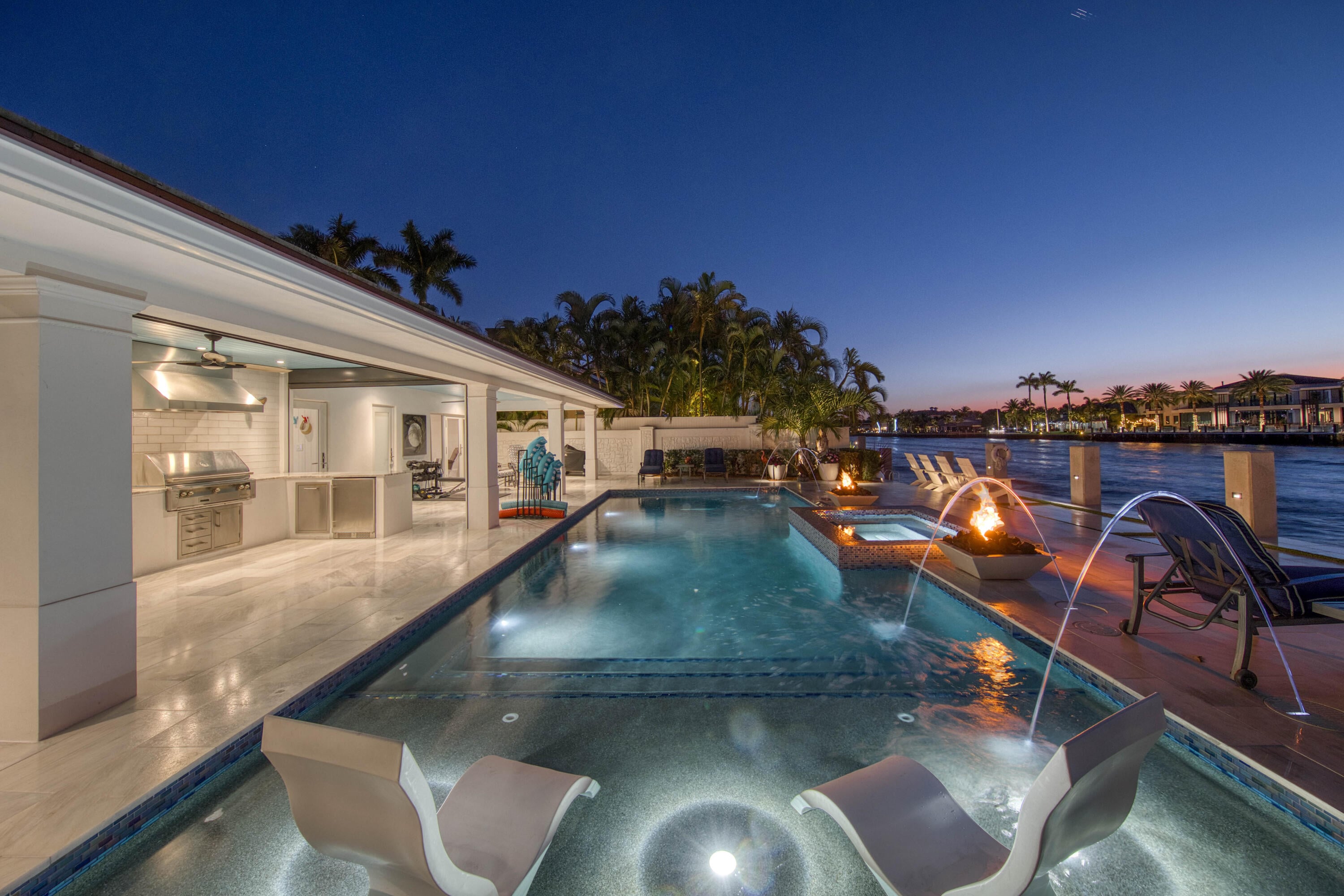 5BR – SingleFamilyResidence at 3109 NE 42nd Court