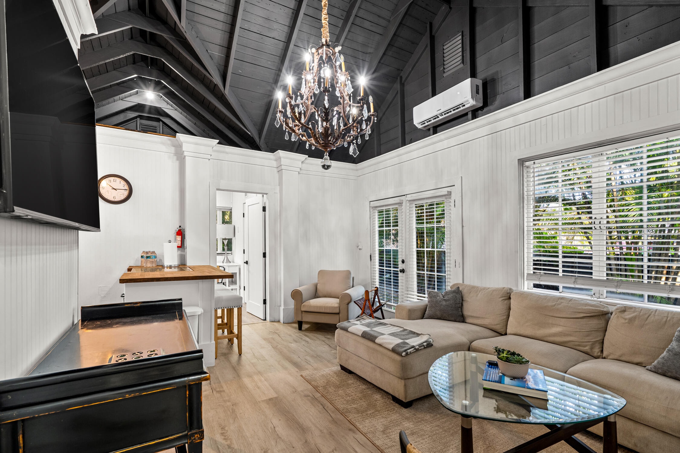 2BR – SingleFamilyResidence at 1017 SW 4th Street