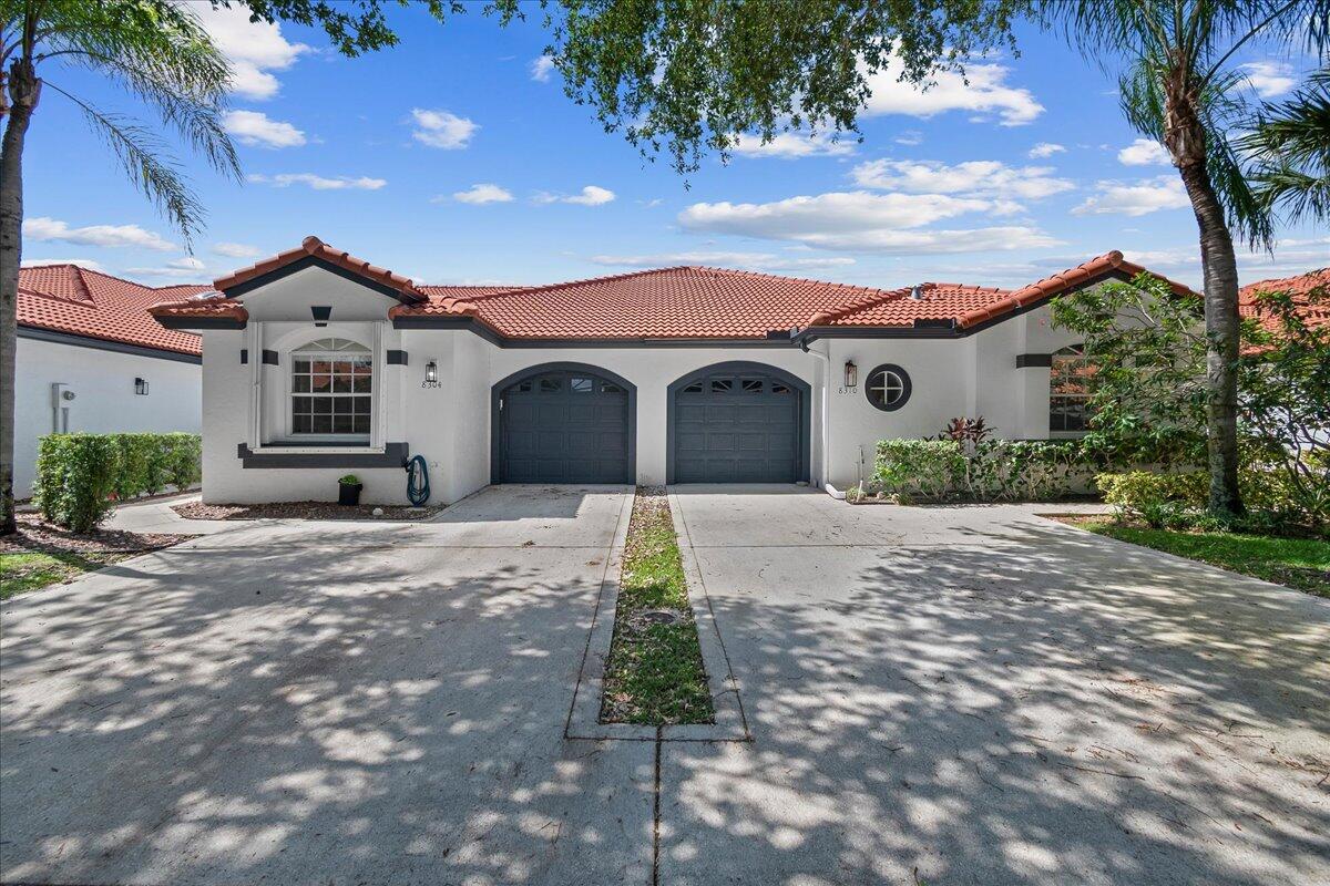3BR – RES at 8304 Vía Di Veneto