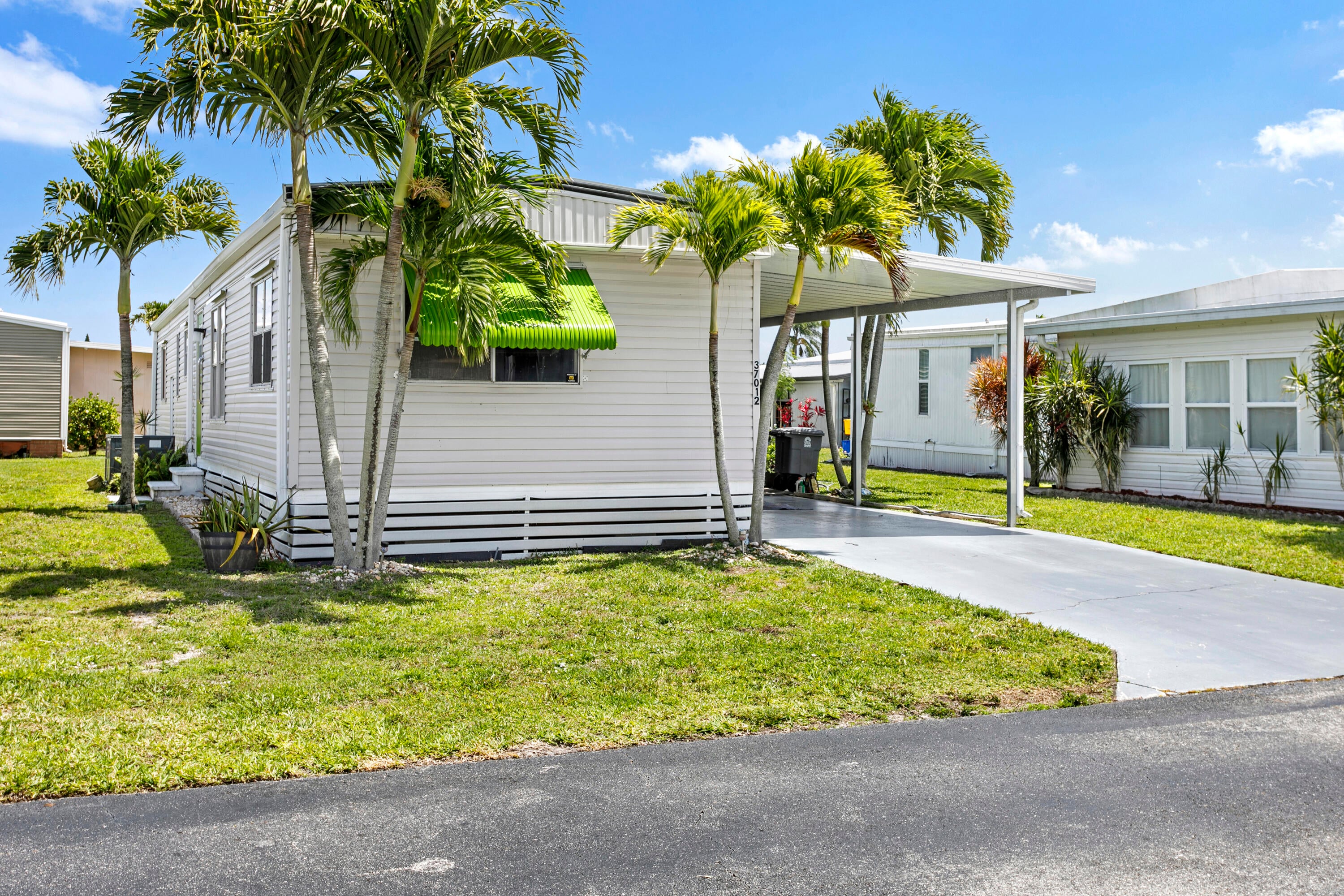2BR – ManufacturedHome at 37012 Exuma Bay