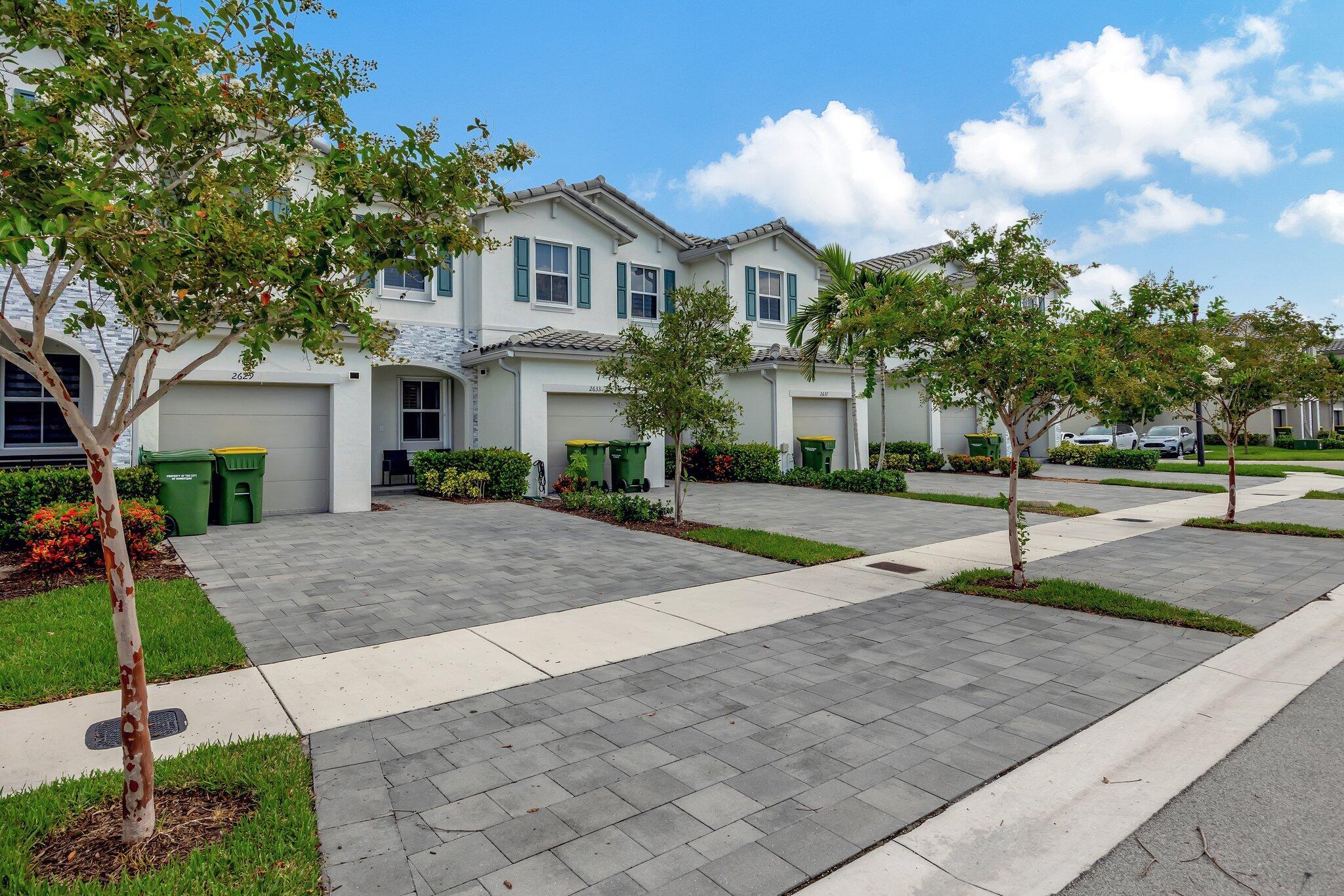 3BR – Townhouse at 2629 SE 13th Street