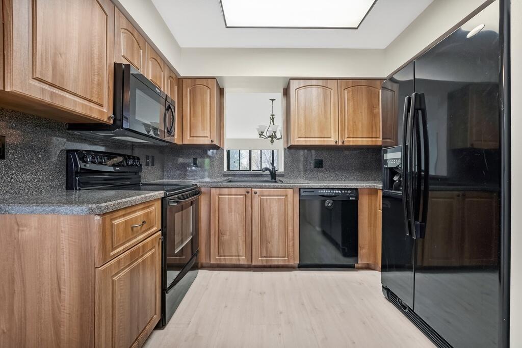 2BR – Condominium at 7286 Huntington Lane #405