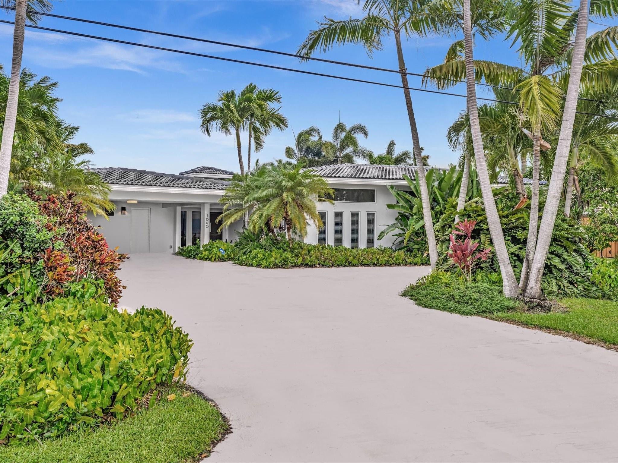 4BR – SingleFamilyResidence at 1640 NE 43rd Street
