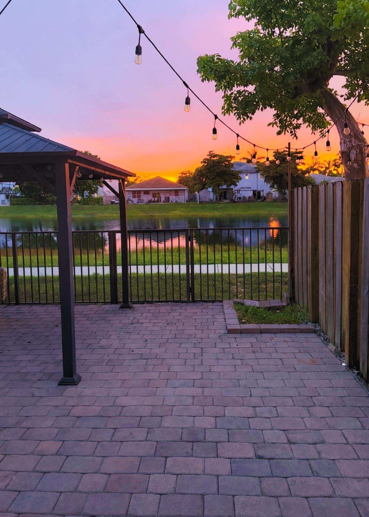 3BR – Townhouse at 504 SE 32nd Avenue