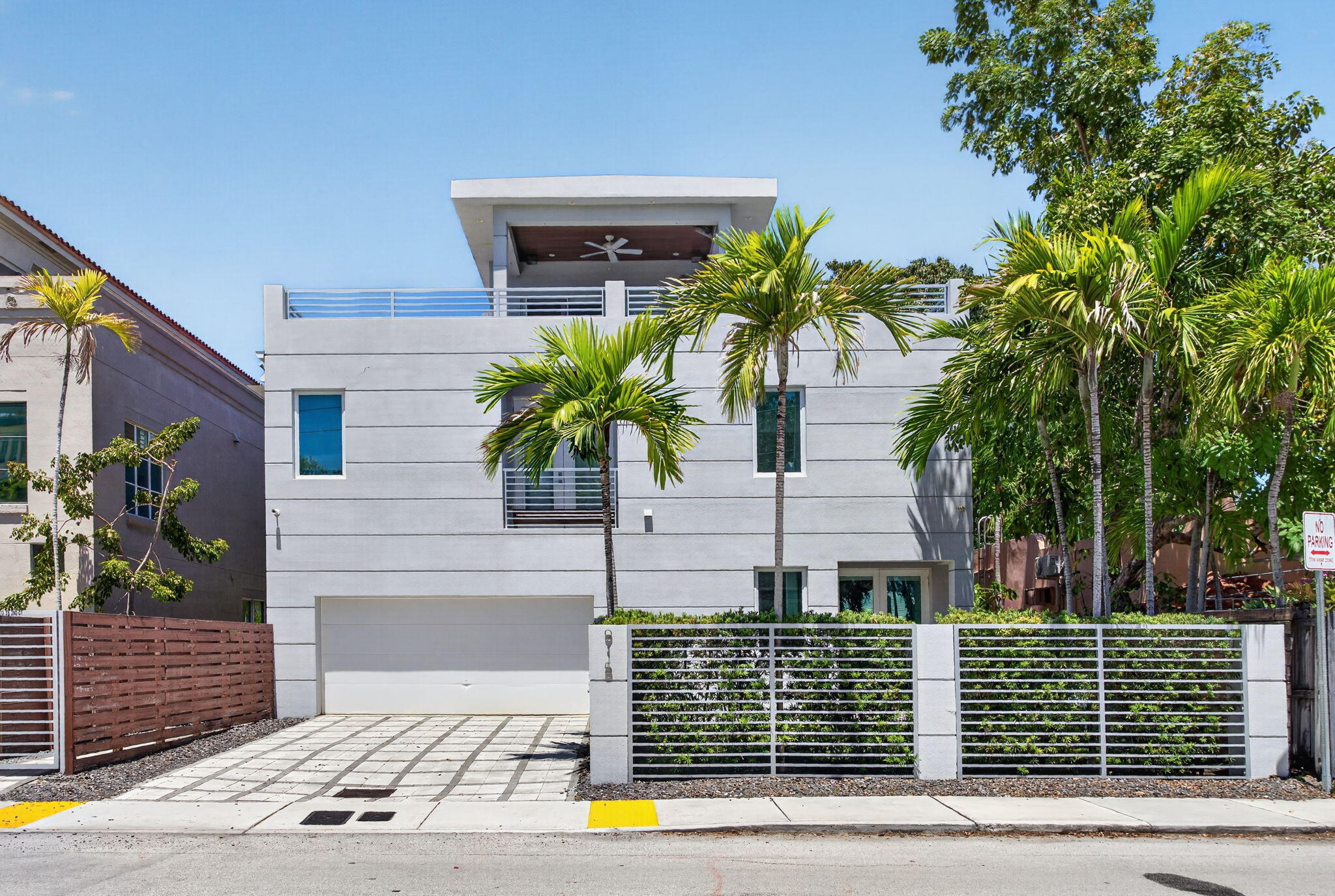 3BR – Townhouse at 915 SE 2nd Court