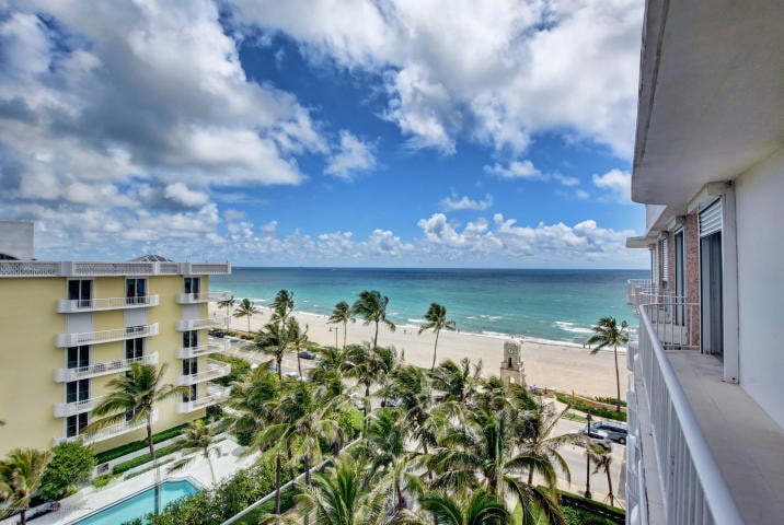 2BR – Condominium at 100 Worth Avenue #7