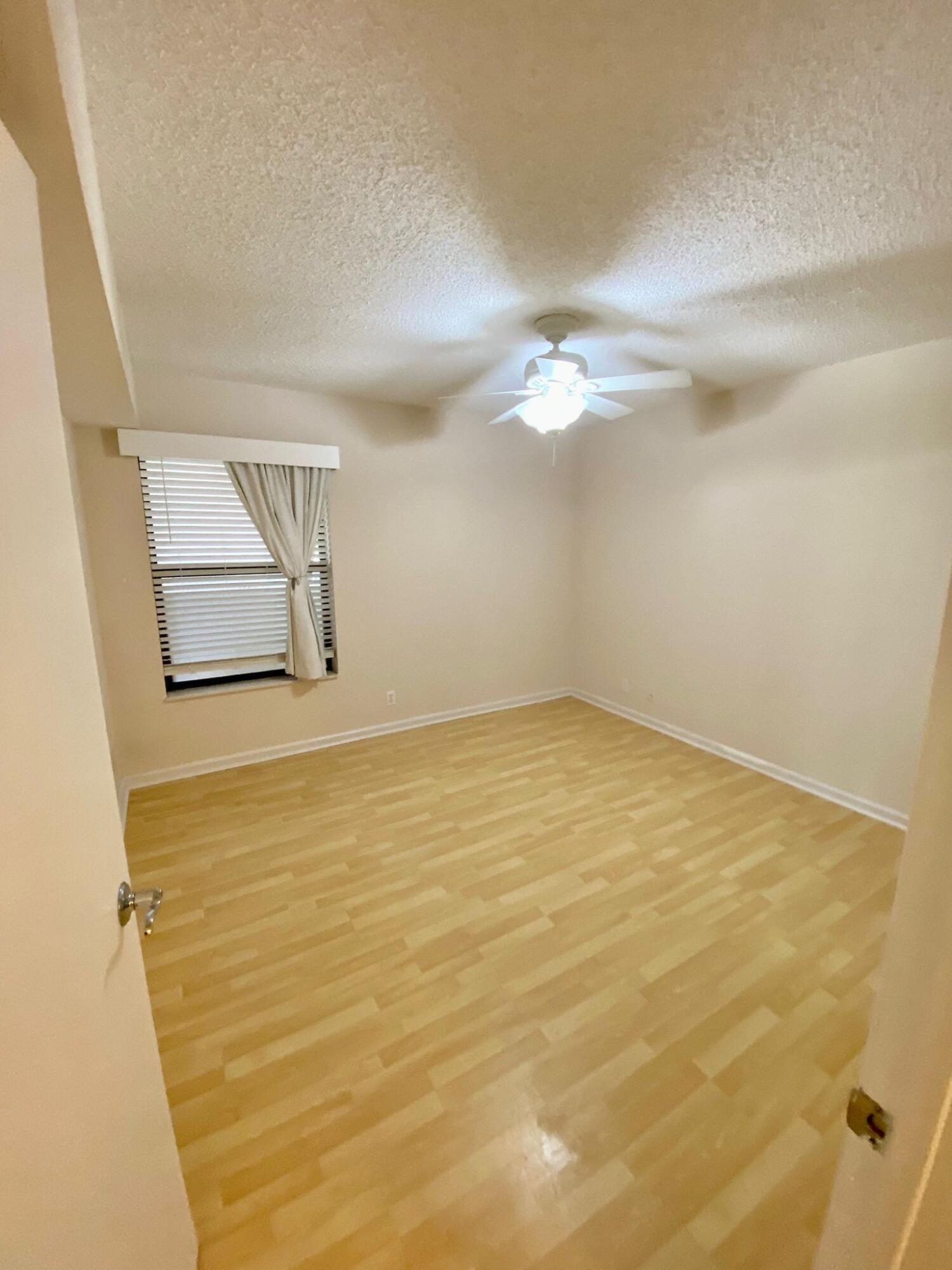 2BR – Condominium at 5900 Camino Del #206