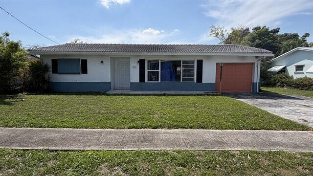 3BR – SingleFamilyResidence at 2117 NW 65th Avenue