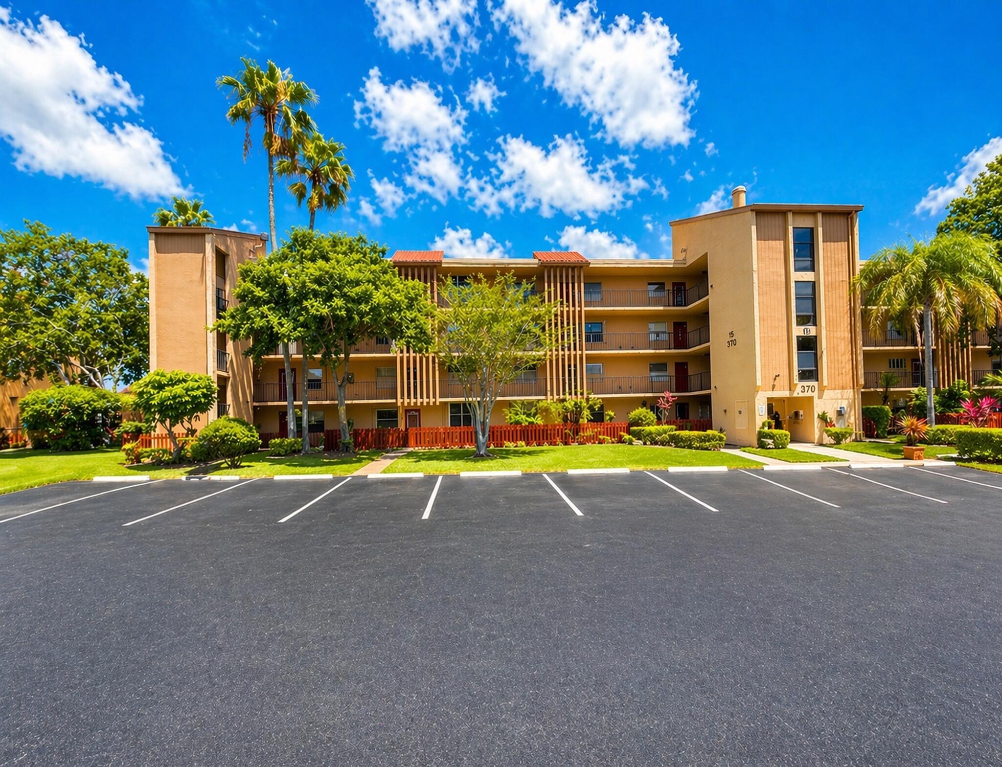 2BR – Condominium at 370 NW 76th Avenue #202