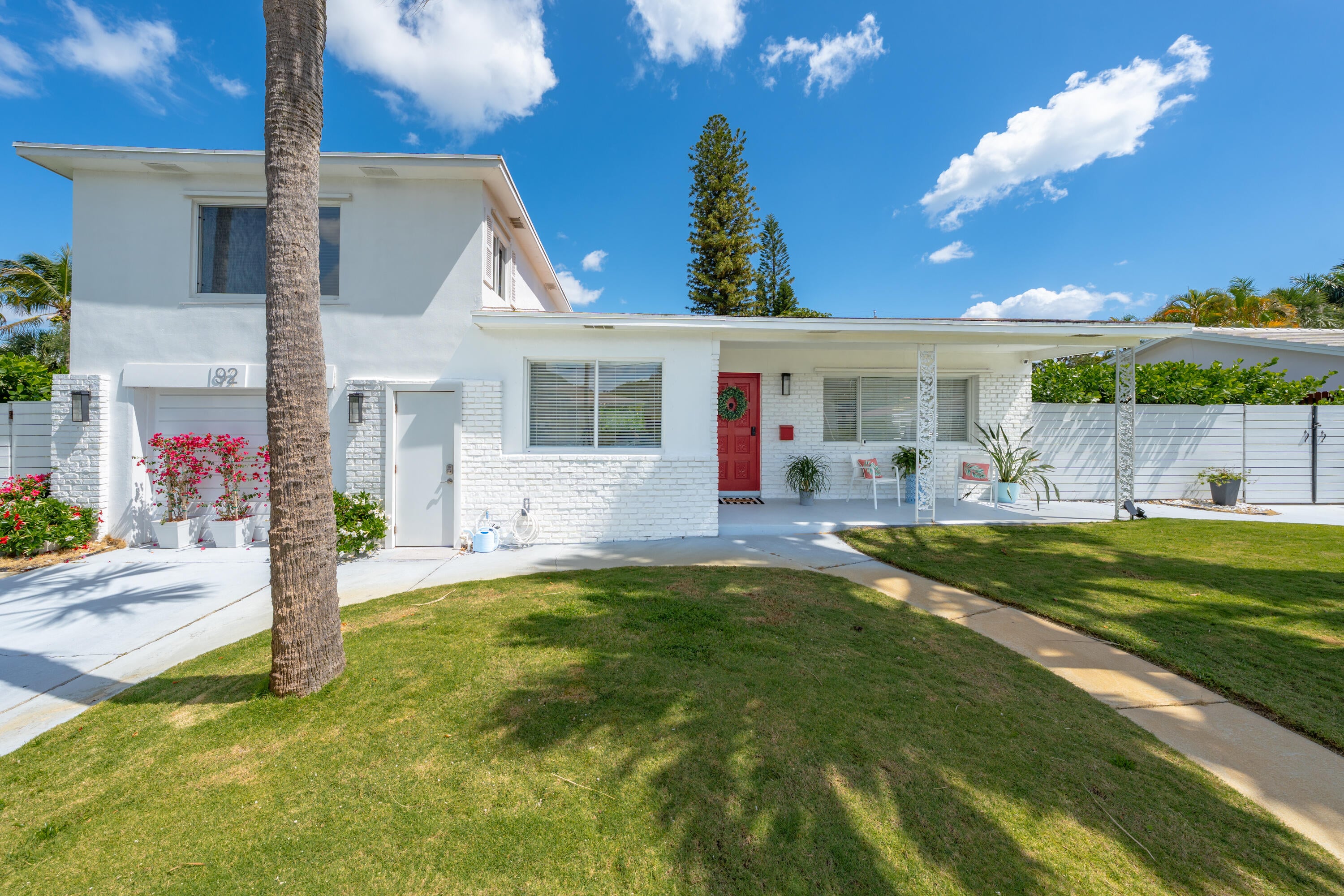 3BR – SingleFamilyResidence at 92 S 18th Ave Avenue S