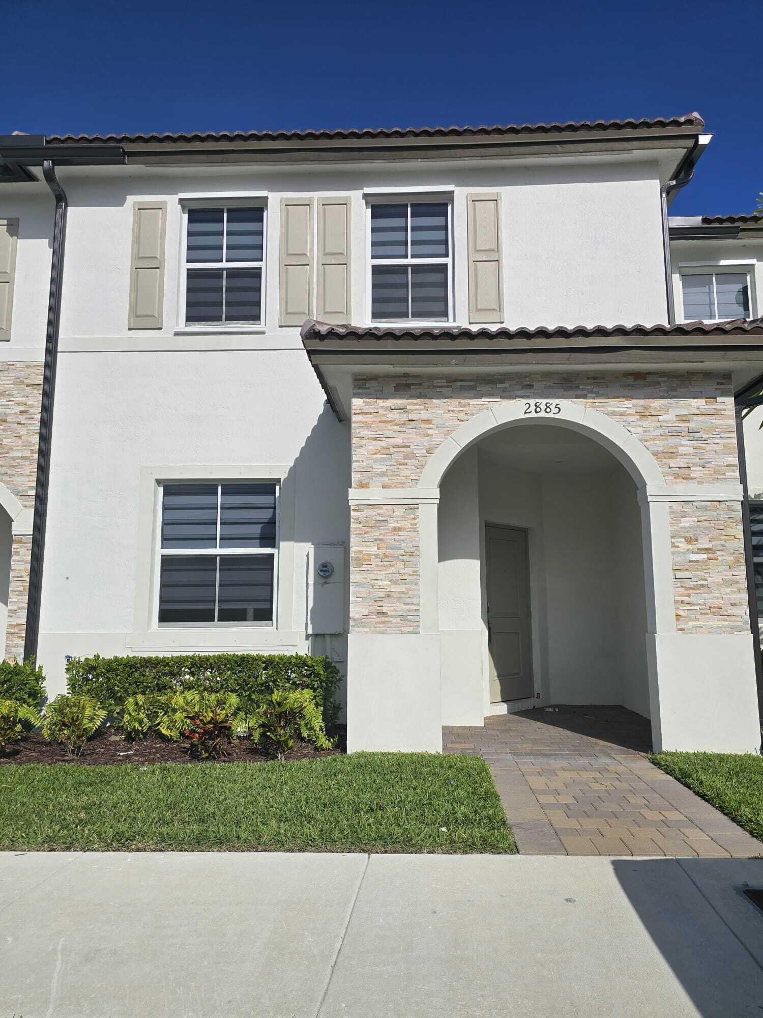 3BR – Townhouse at 2885 SE 25th Road