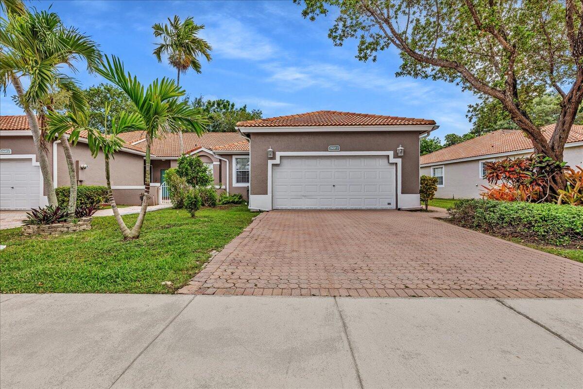 3BR – Townhouse at 7600 S Aragon Boulevard #3