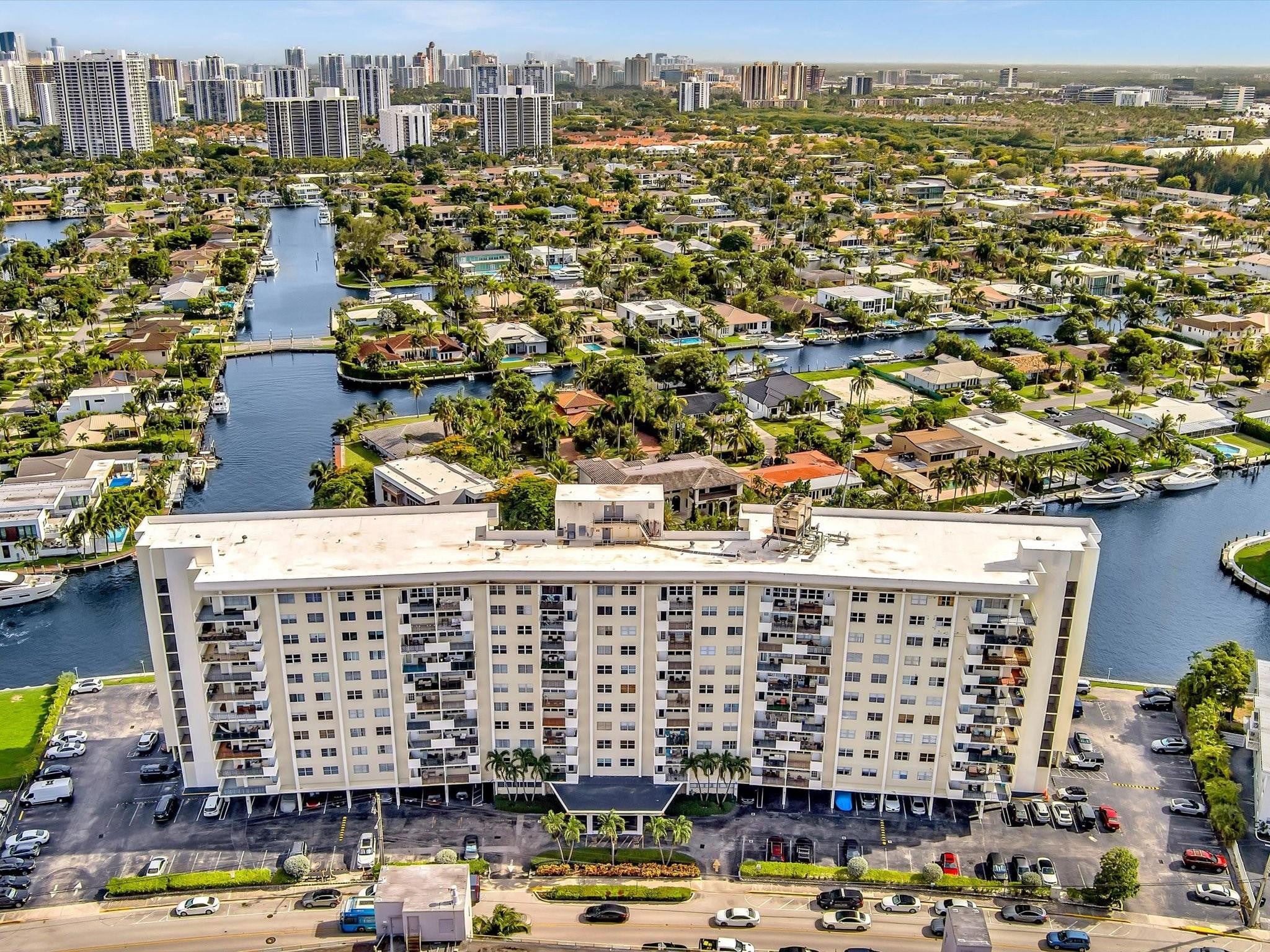 1BR – Condominium at 401 Golden Isles Drive #1007
