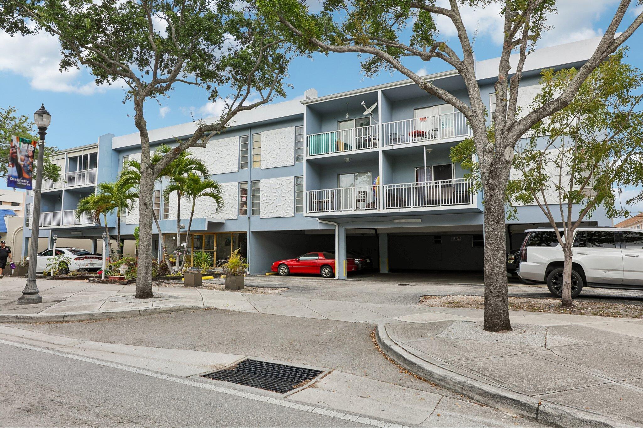1BR – Condominium at 1735 NE 164th Street #E104