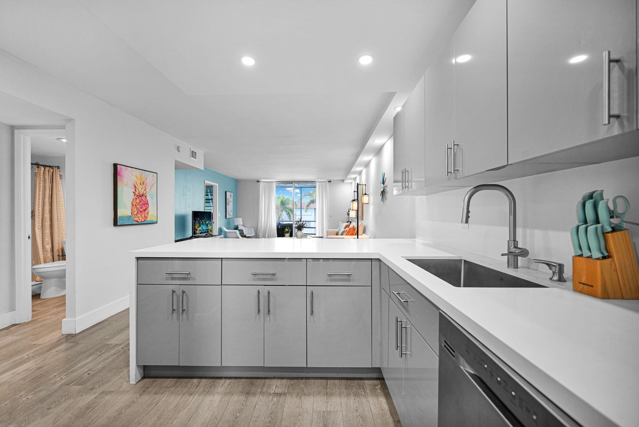 2BR – Condominium at 400 SE 10th Street #303