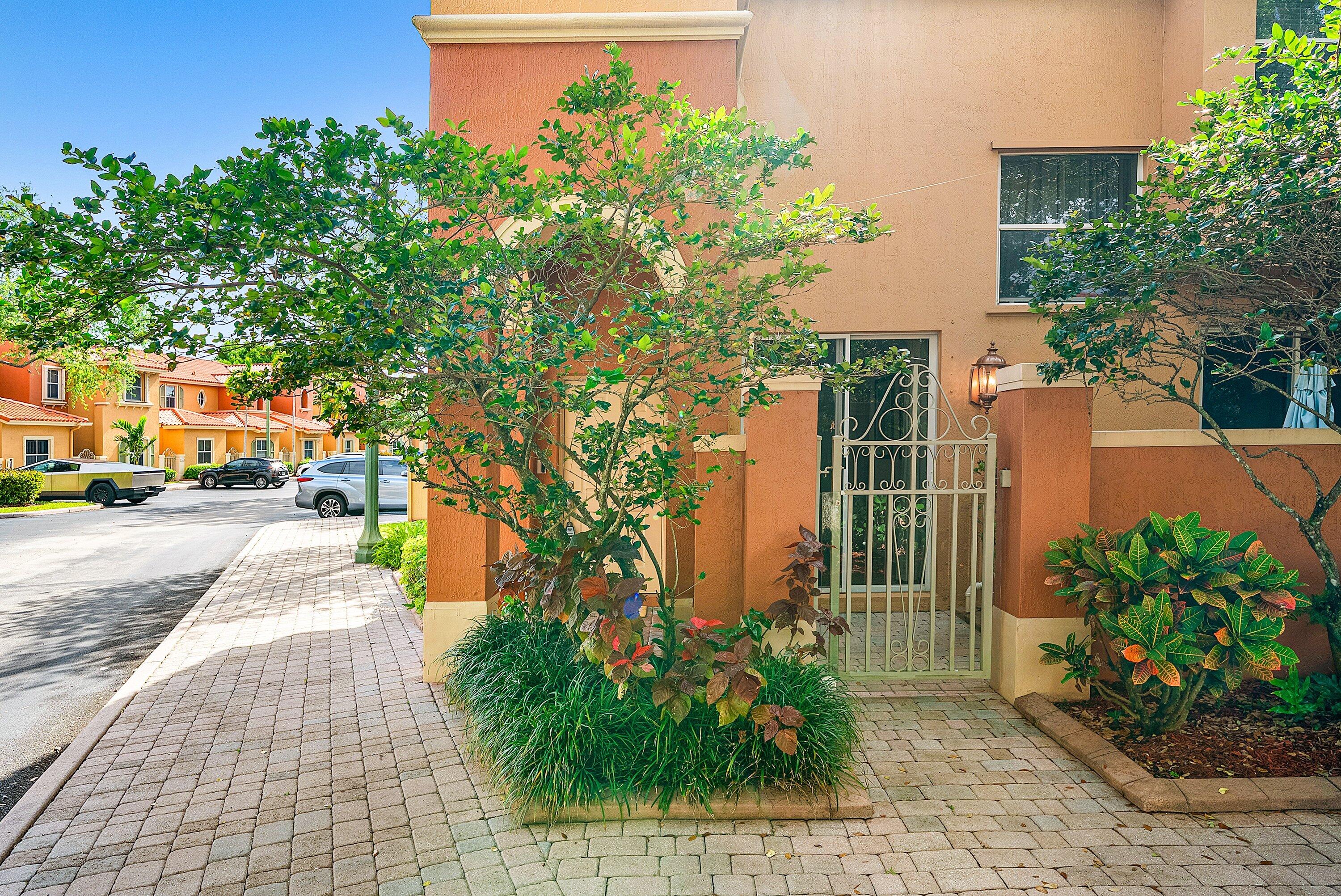 3BR – Condominium at 2280 Anchor Court #2606