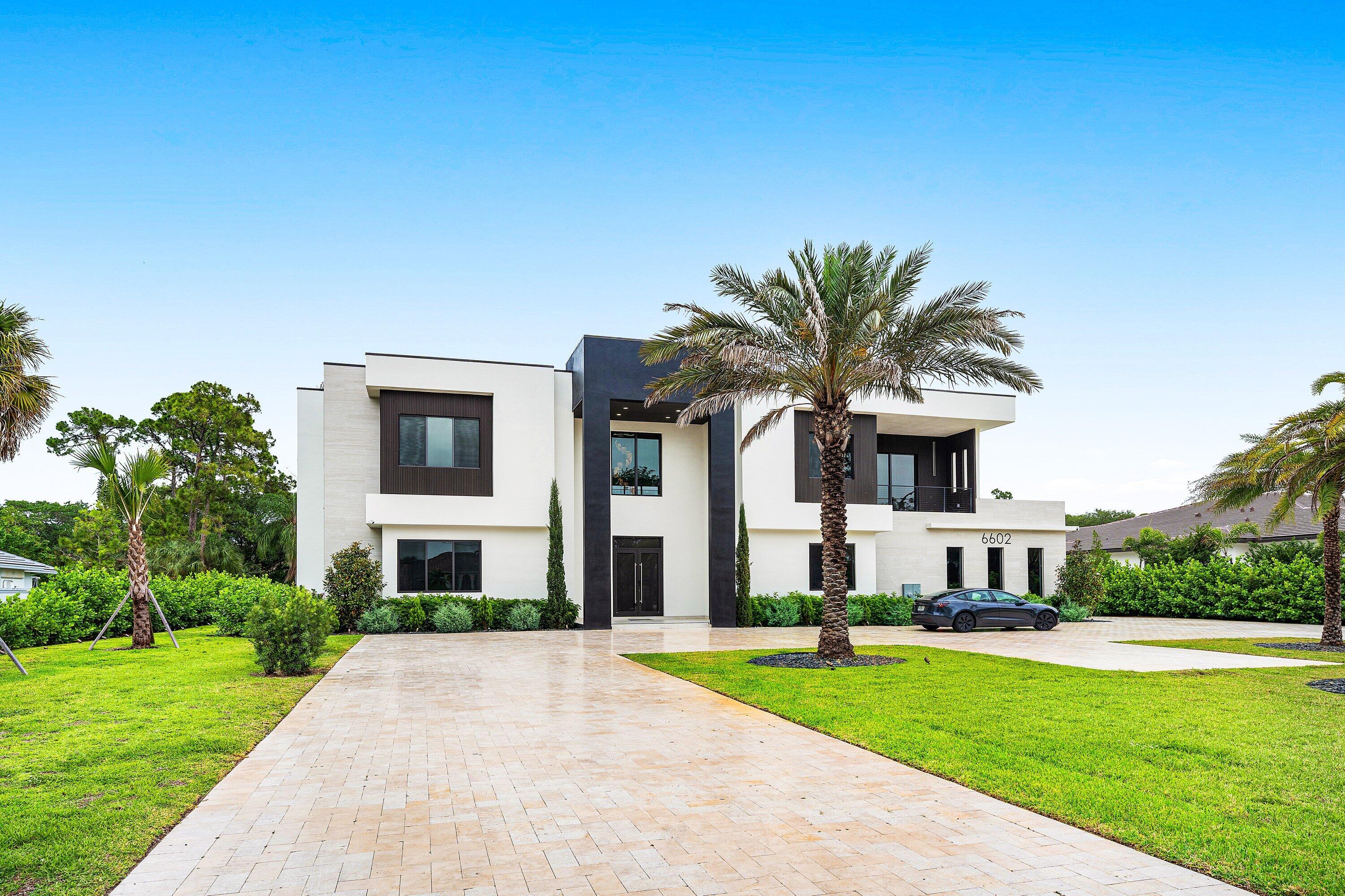 7BR – SingleFamilyResidence at 6602 NW 62nd Terrace