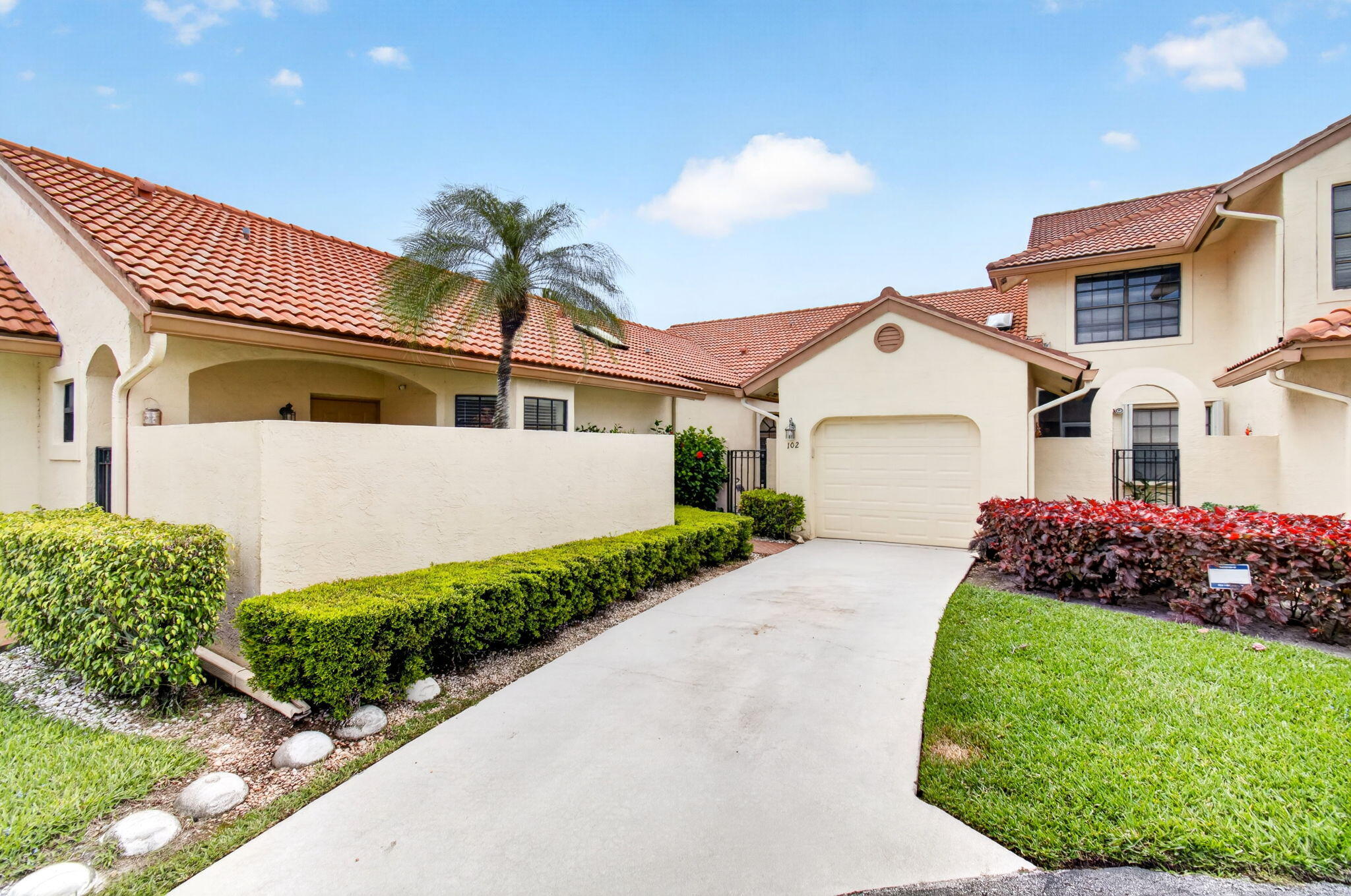 3BR – RES at 8316 Waterline Drive #102