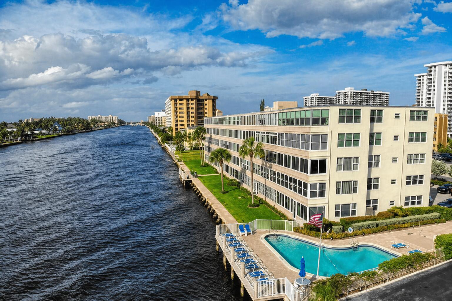 2BR – StockCooperative at 401 N Riverside Drive #408