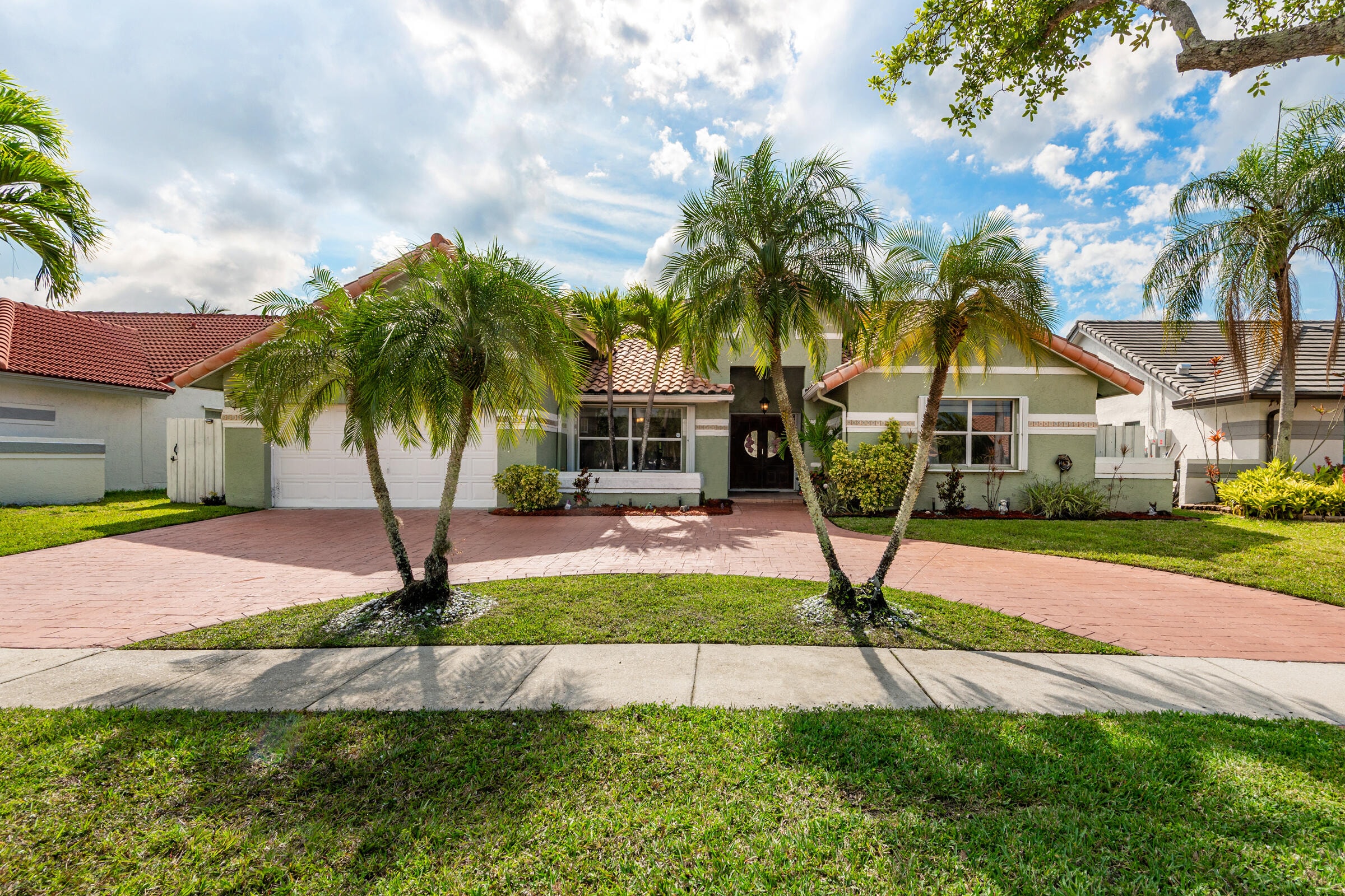 4BR – SingleFamilyResidence at 1091 NW 162nd Avenue