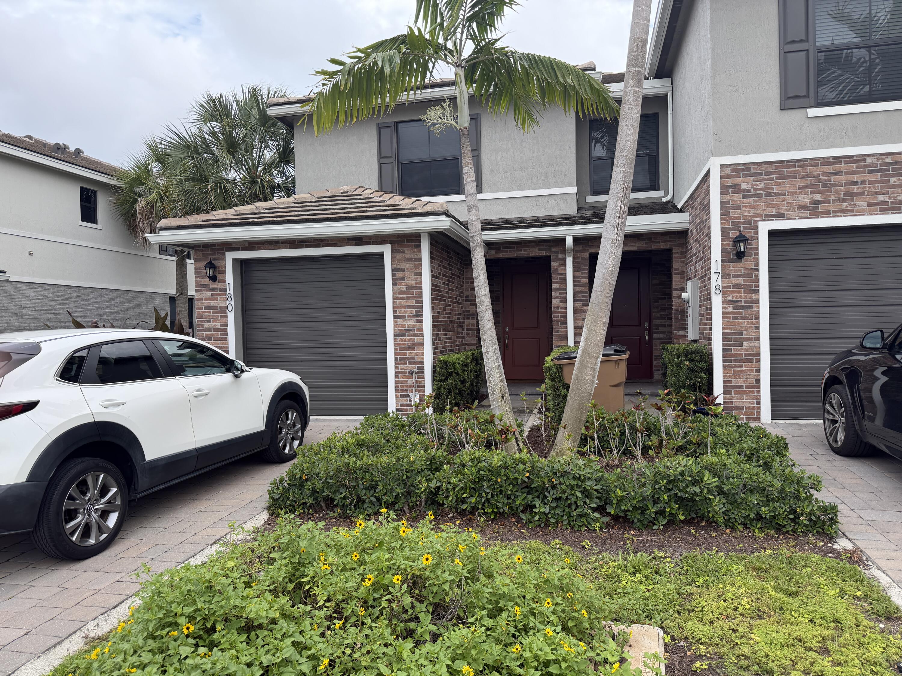 3BR – Townhouse at 178 SE 5th Court SE