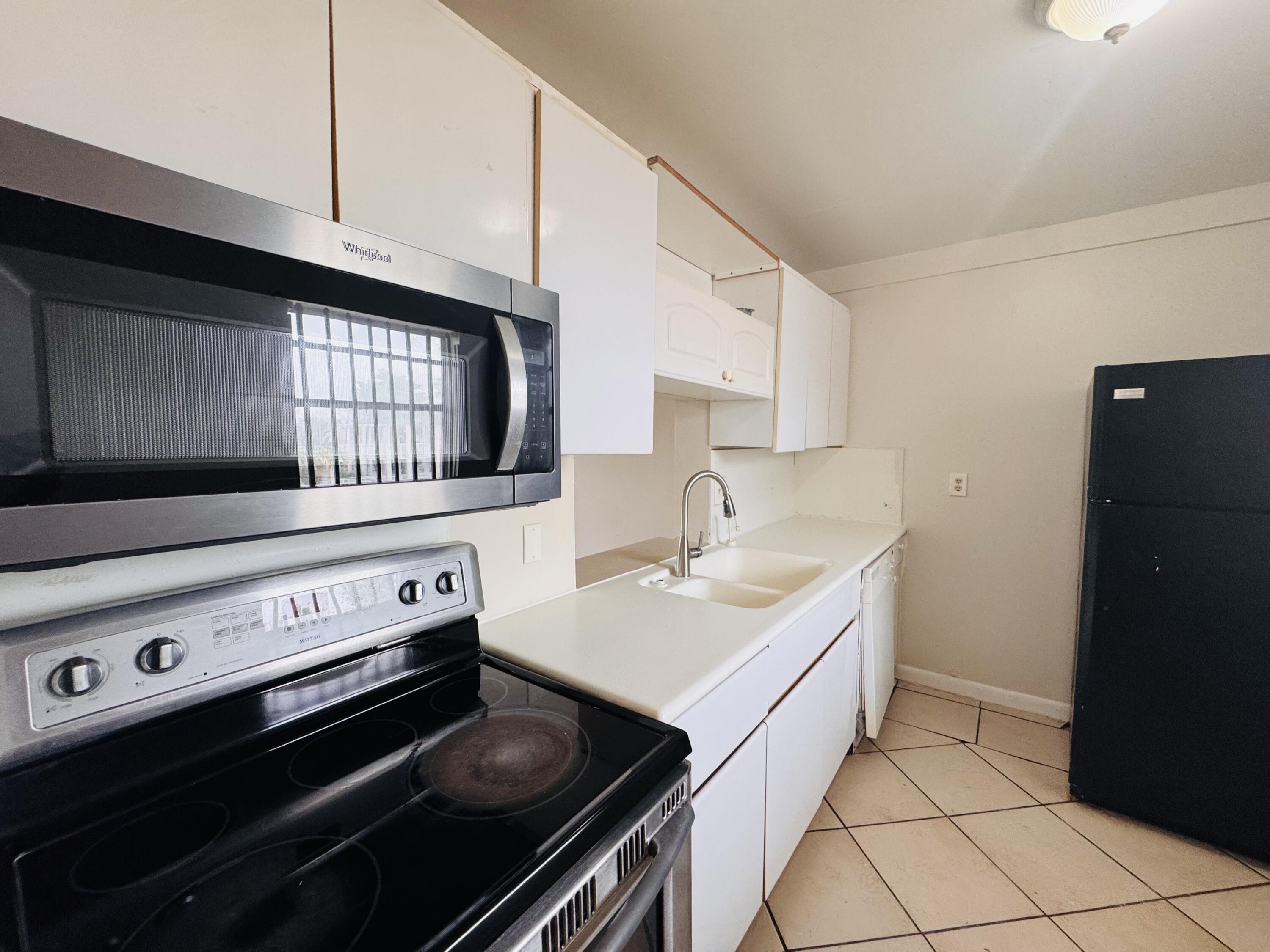 2BR – Condominium at 2800 NW 56th Avenue #G407
