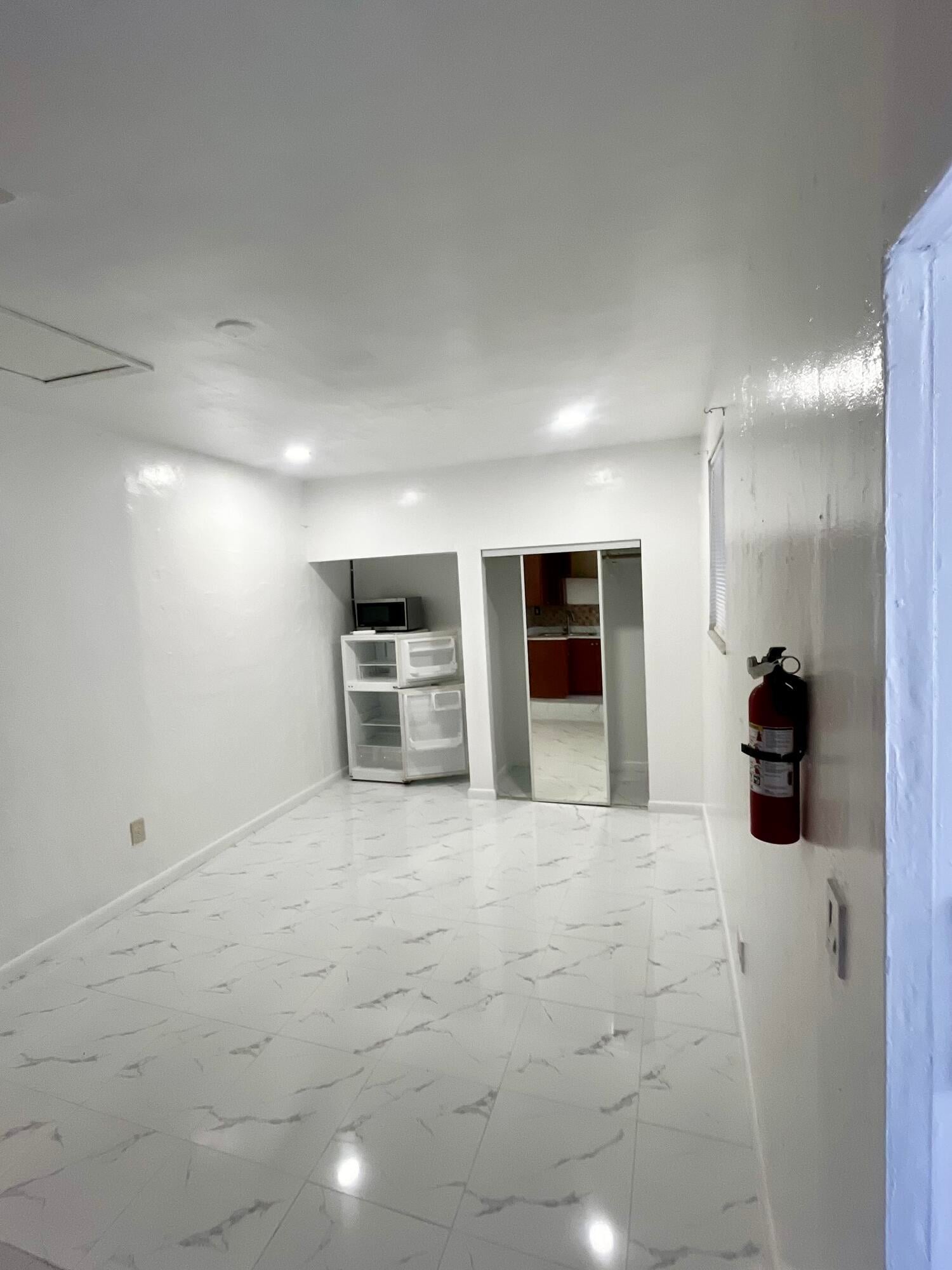 1BR – RNT at 2321 Tarpon Drive #Unit 2