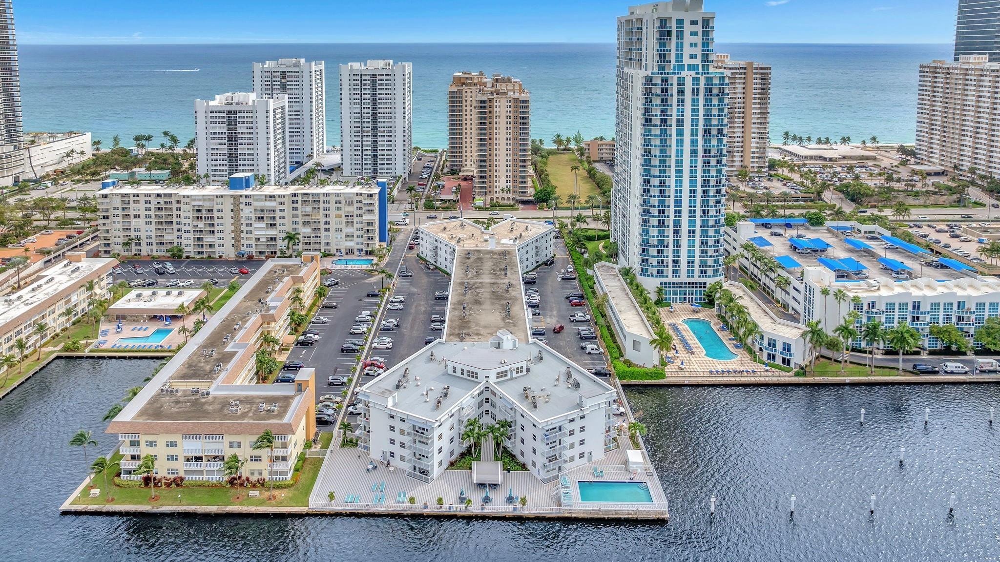1BR – Condominium at 1913 S Ocean Drive #207