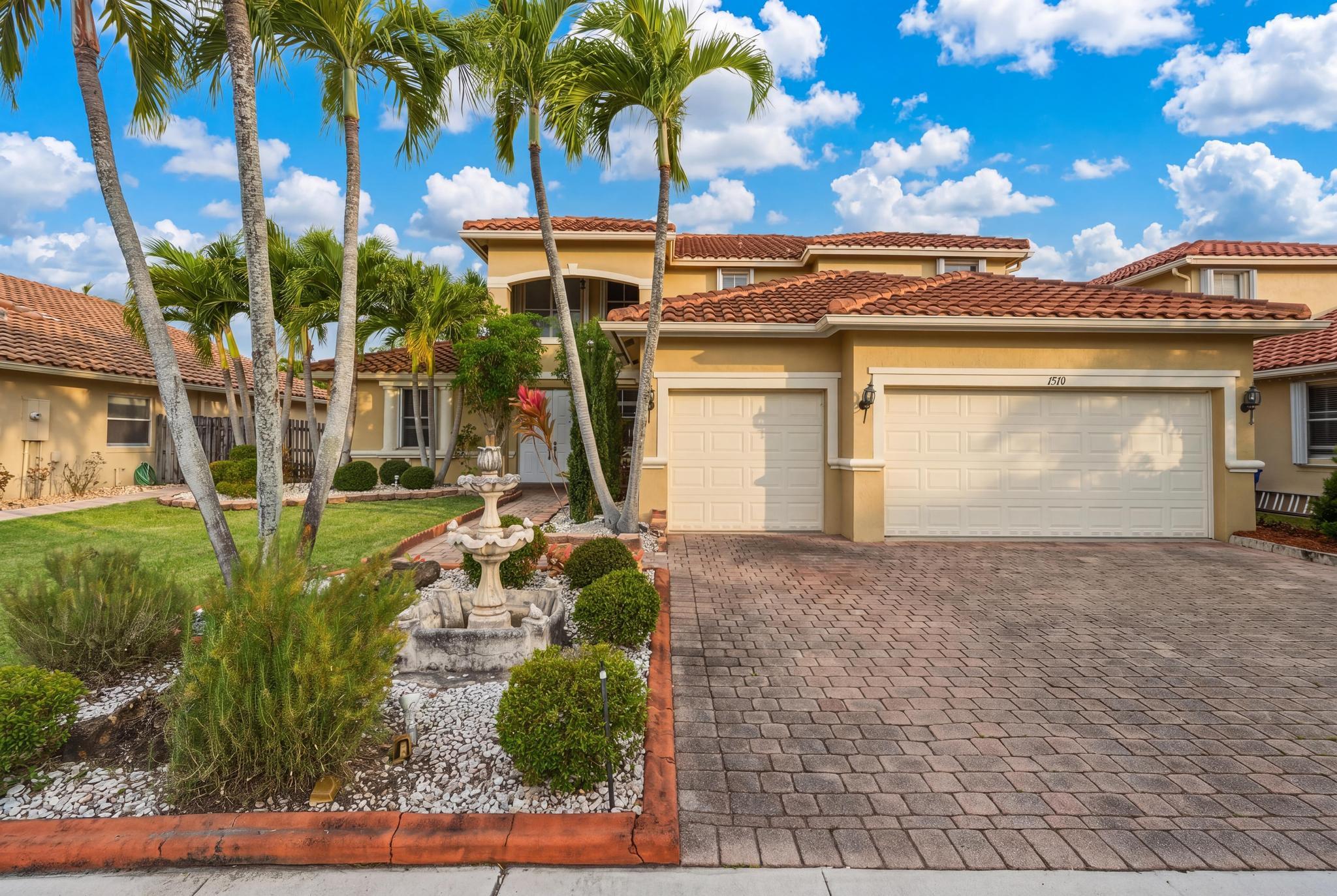 5BR – SingleFamilyResidence at 1510 SW 189th Terrace