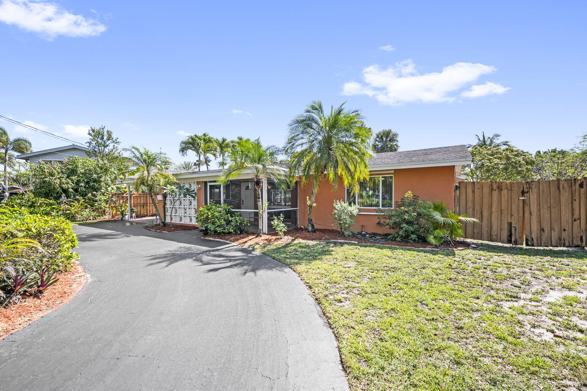 2BR – SingleFamilyResidence at 1020 NW 45th Avenue
