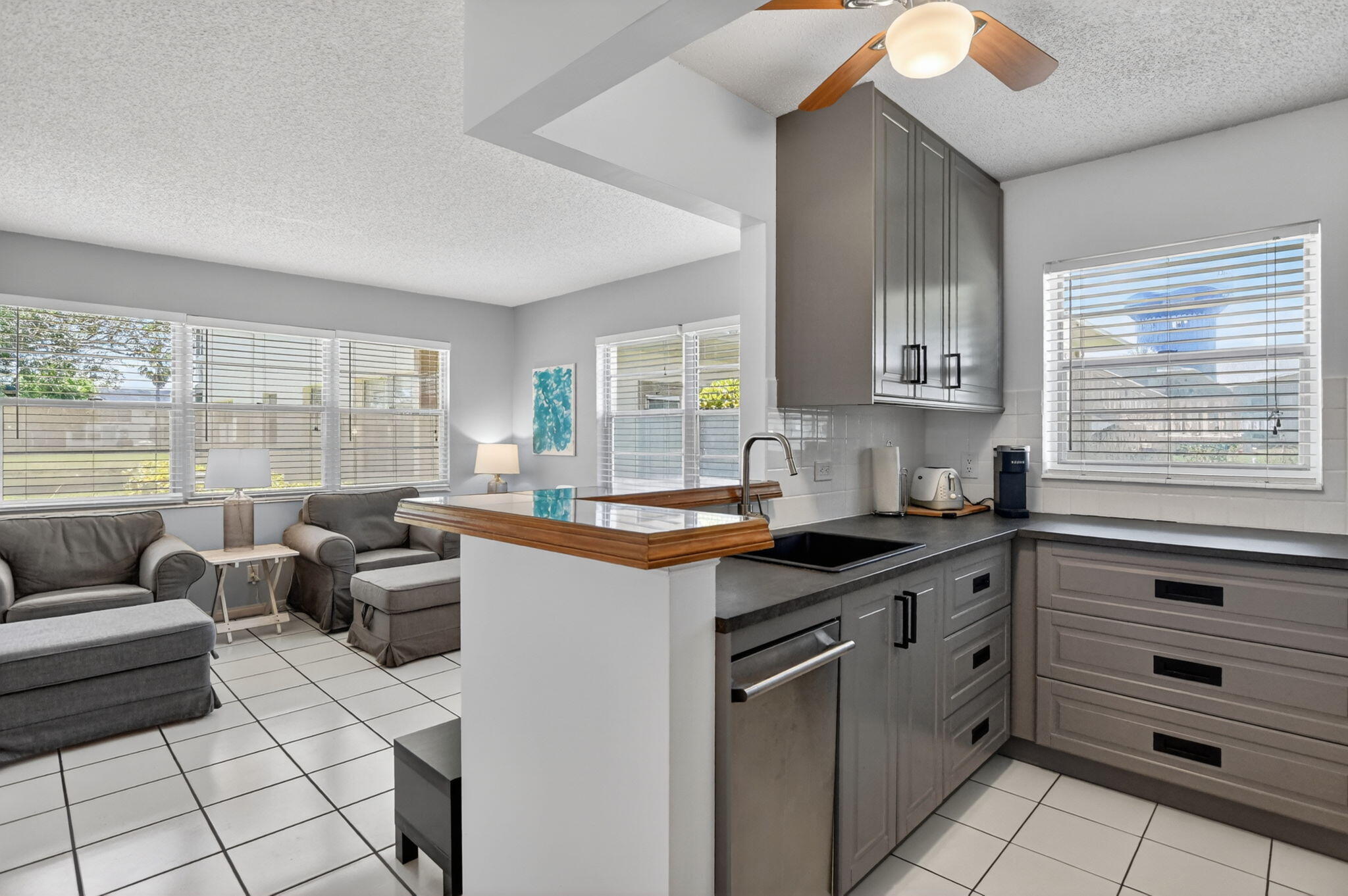 1BR – Condominium at 492 W Tilford W