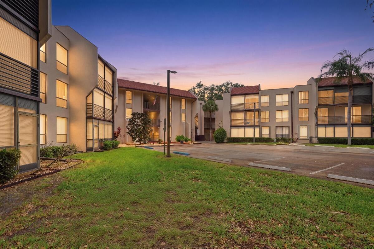 1BR – Condominium at 6751 N University Drive #Unit 212