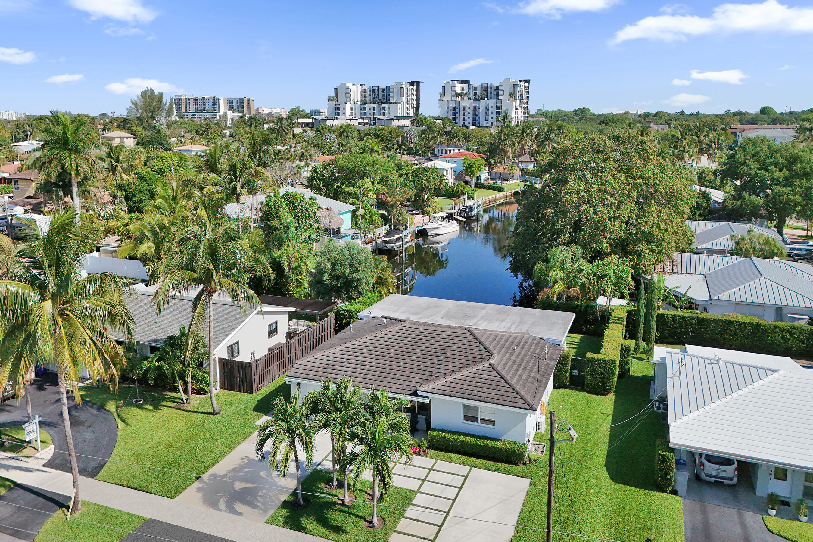 2BR – SingleFamilyResidence at 381 SE 3rd Street