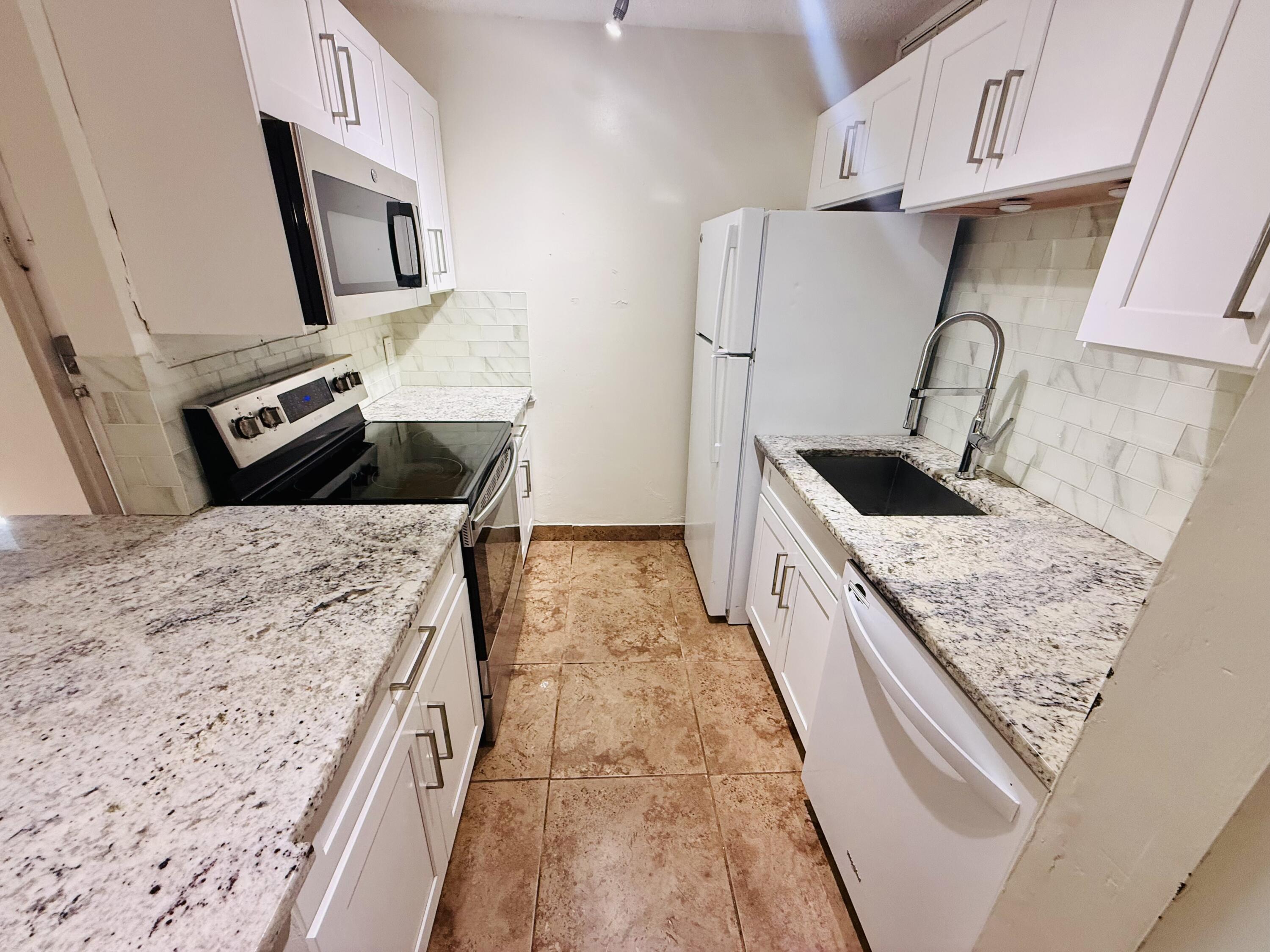 2BR – Condominium at 21 Crossings Circle #C