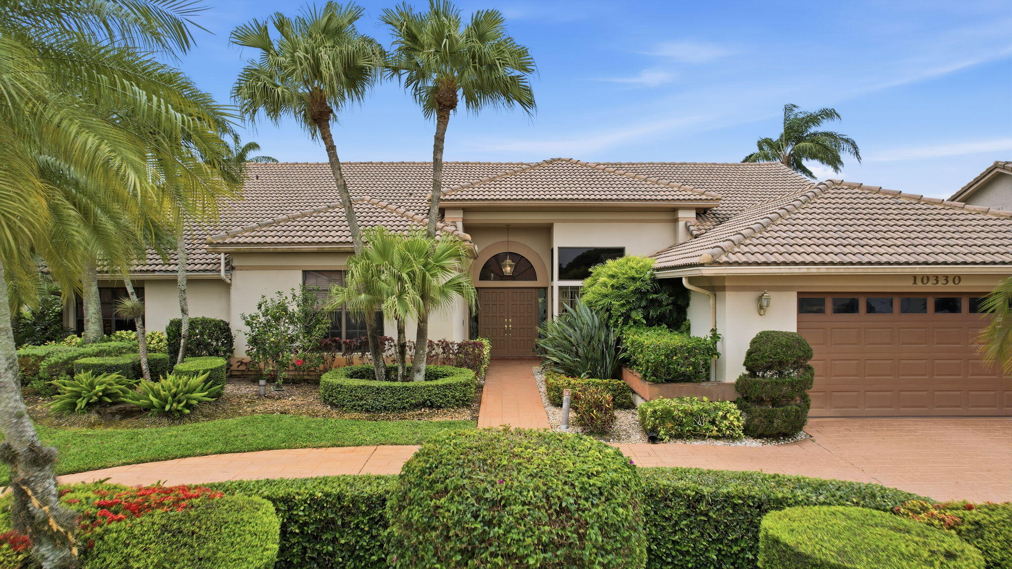 3BR – SingleFamilyResidence at 10330 Silver Lake Drive