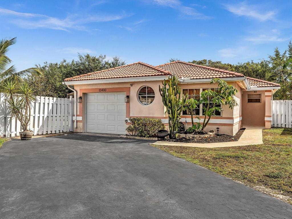 3BR – SingleFamilyResidence at 13400 NW 5th Court