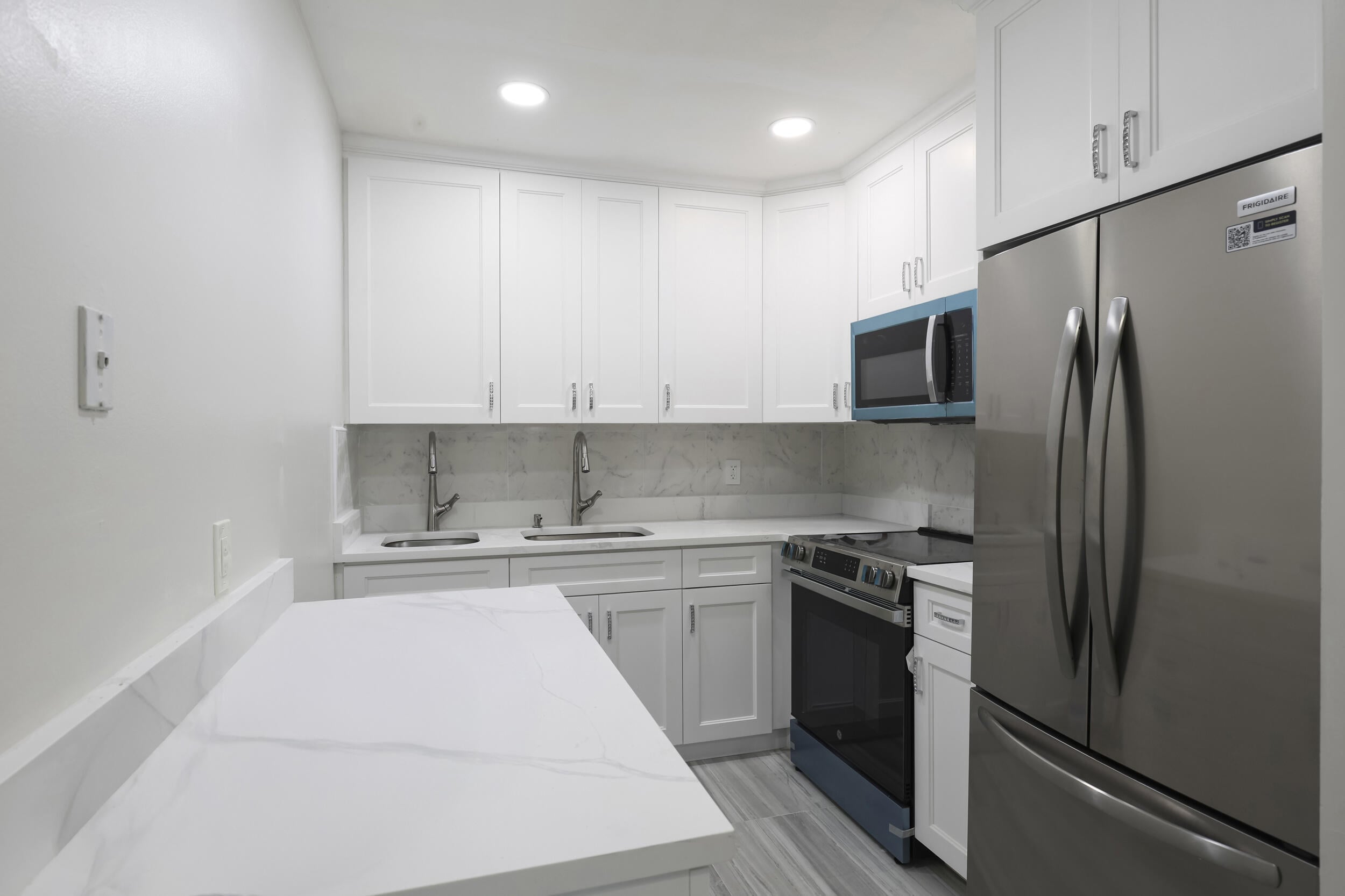 2BR – Condominium at 148 Hastings I