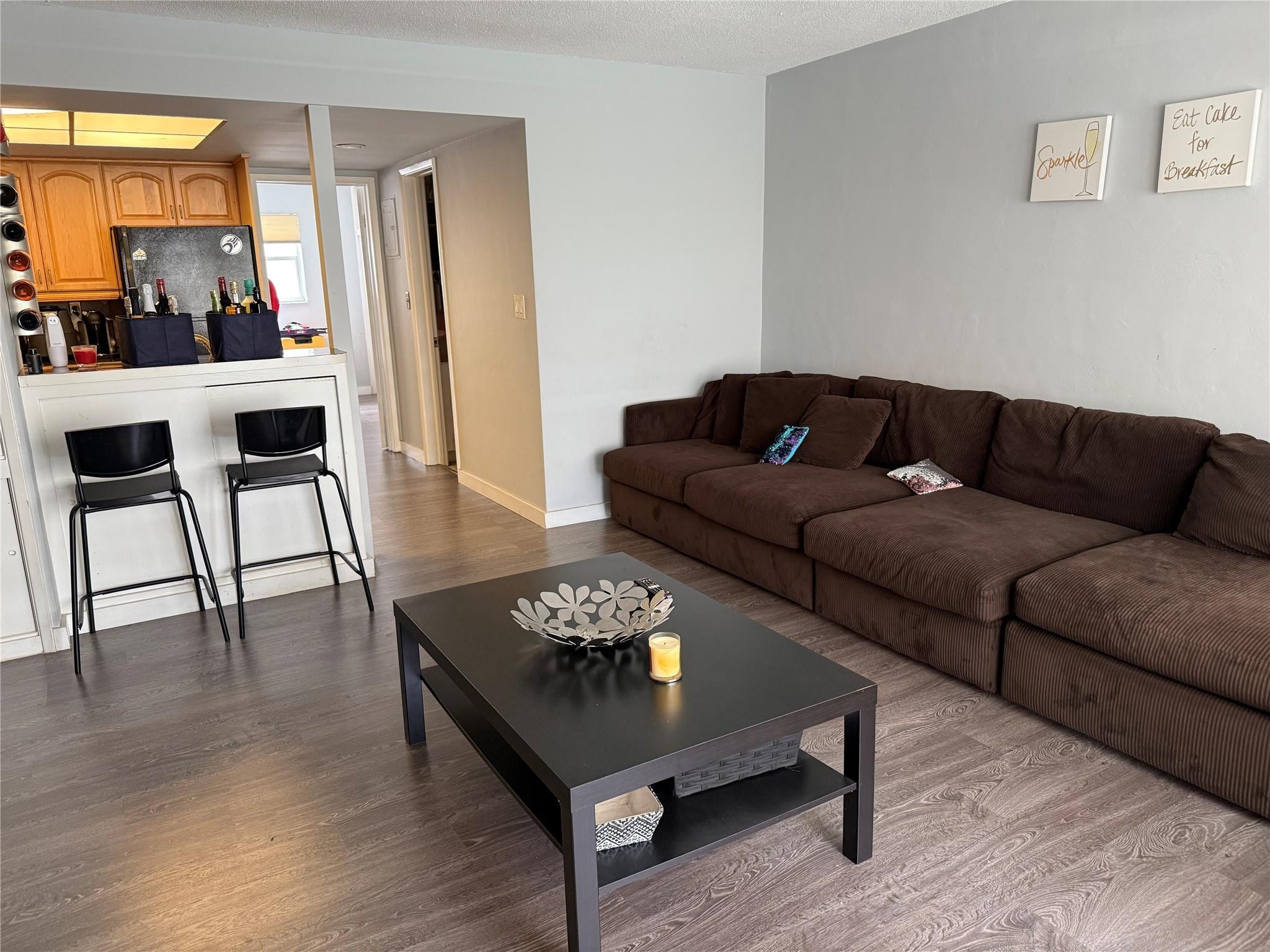 1BR – Condominium at 1110 N Riverside Drive #9
