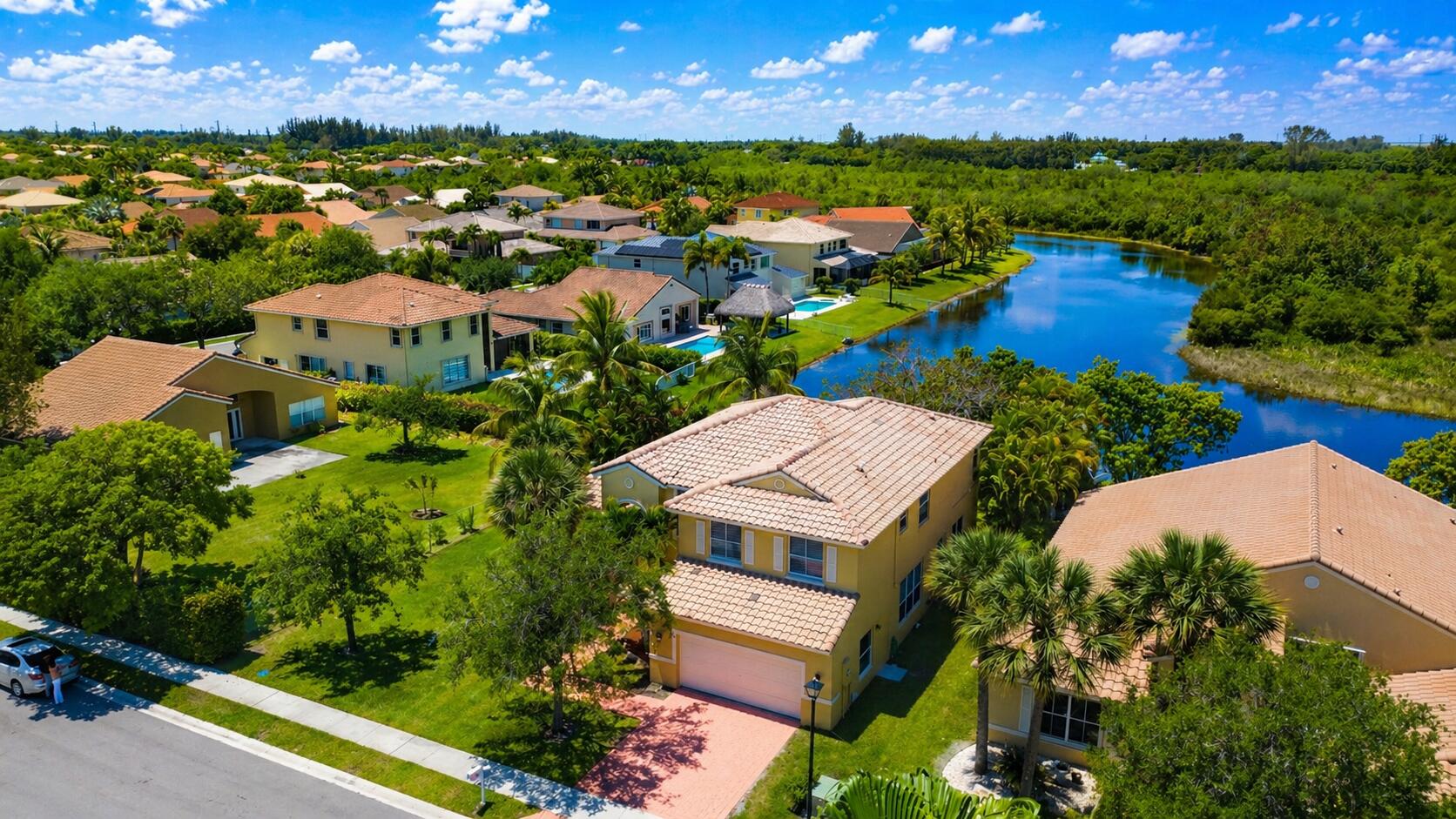5BR – SingleFamilyResidence at 740 SW 191st Avenue