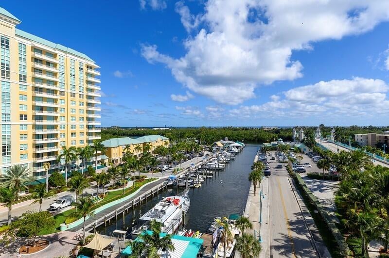 1BR – Condominium at 100 NE 6th Street #506