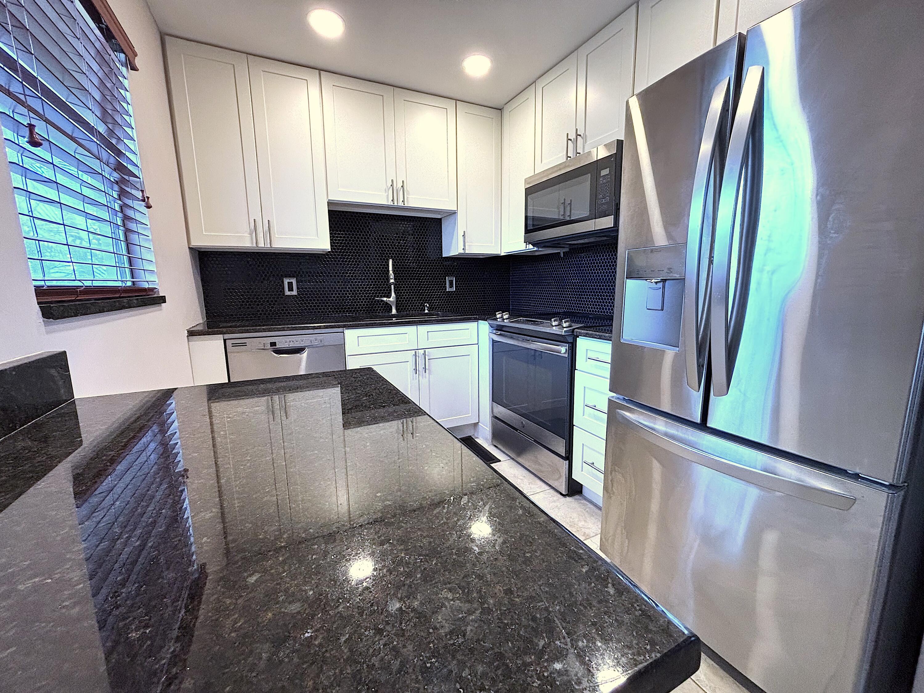 2BR – Condominium at 185 Valencia H