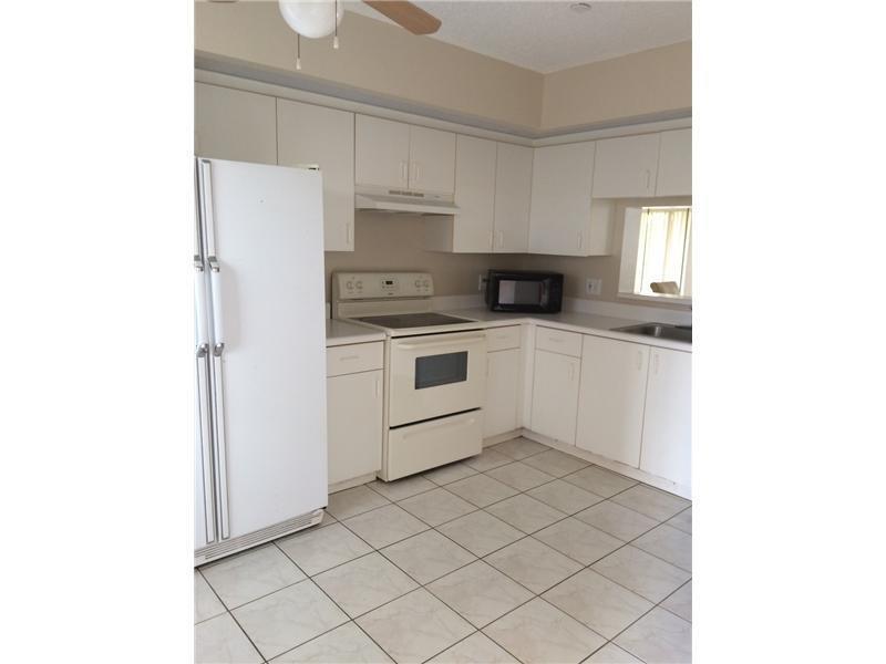 2BR – Condominium at 701 SW 141st Avenue #405r