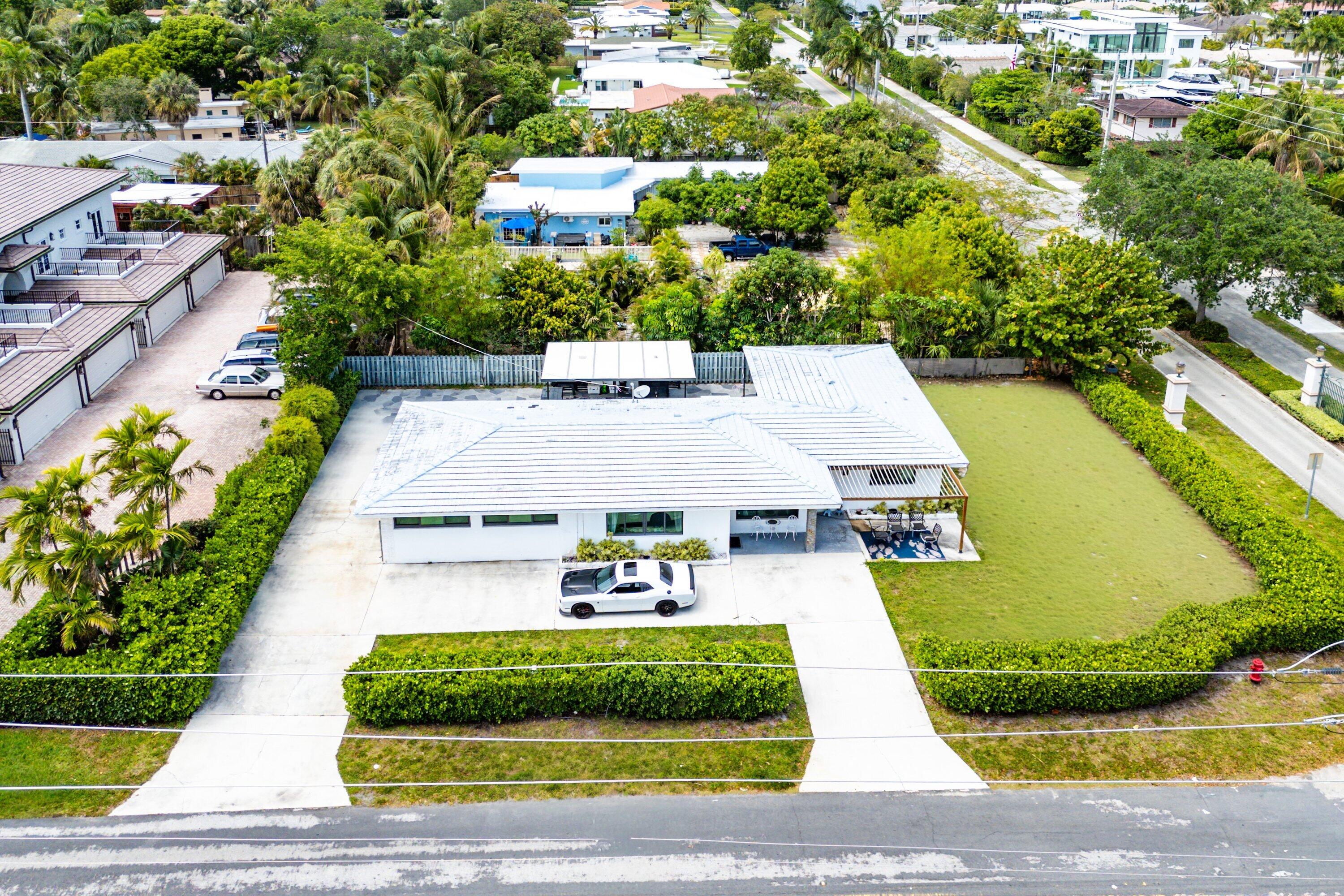 3BR – SingleFamilyResidence at 201 NE 26th Avenue