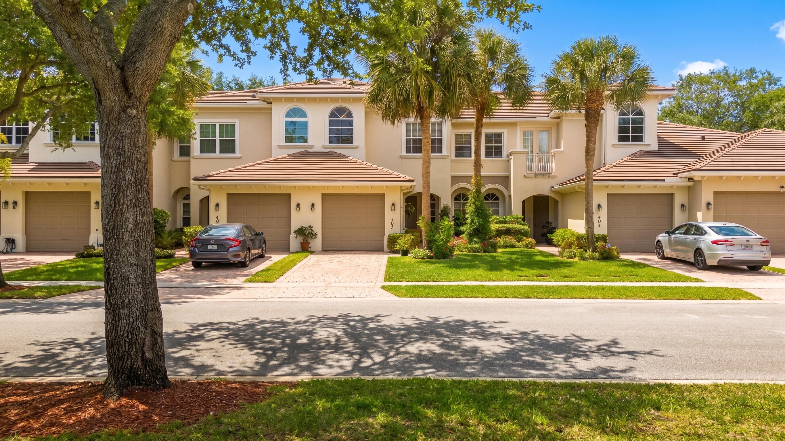 3BR – Townhouse at 6407 Bella Circle #403