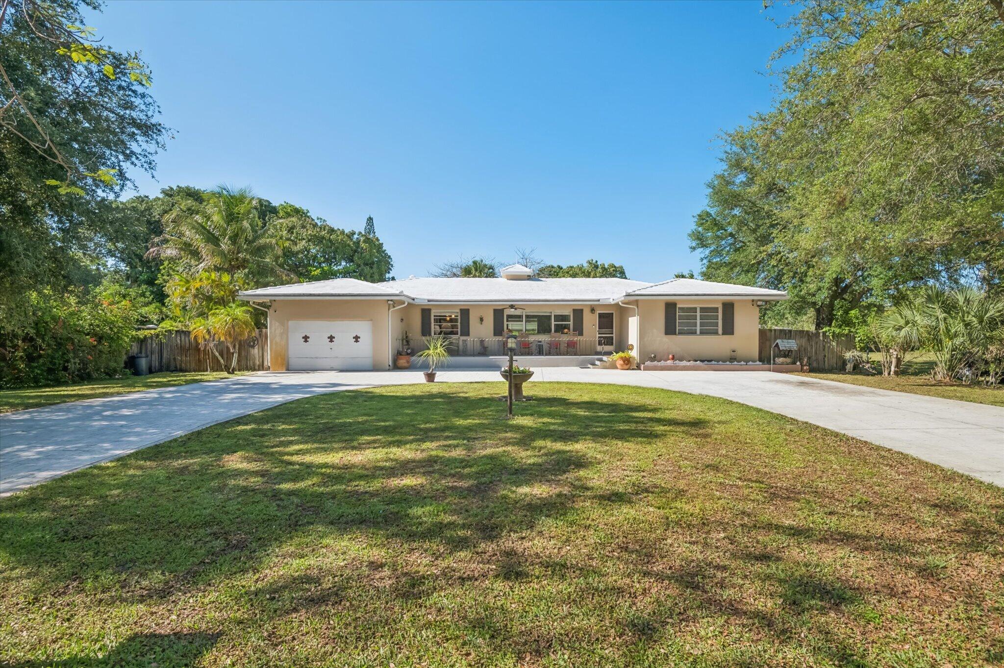 3BR – SingleFamilyResidence at 4011 SW 2nd Street
