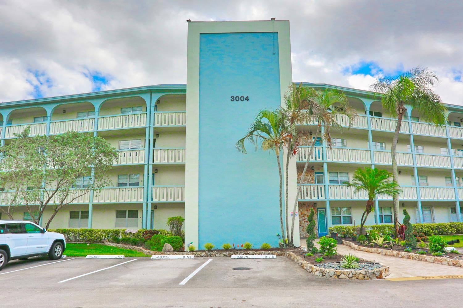 2BR – Condominium at 3004 Portofino Isle #G3