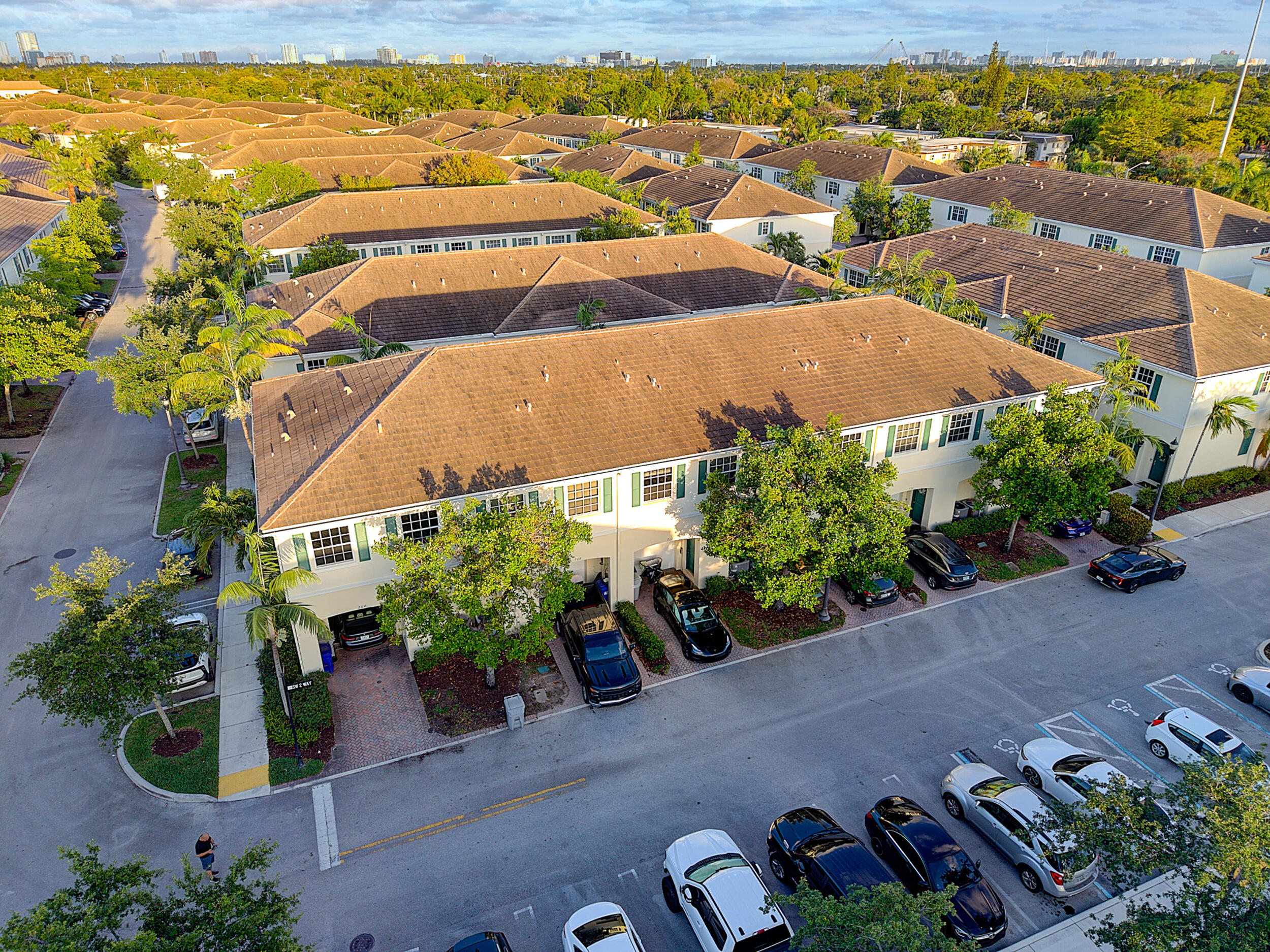 3BR – Townhouse at 704 SW 2nd Way
